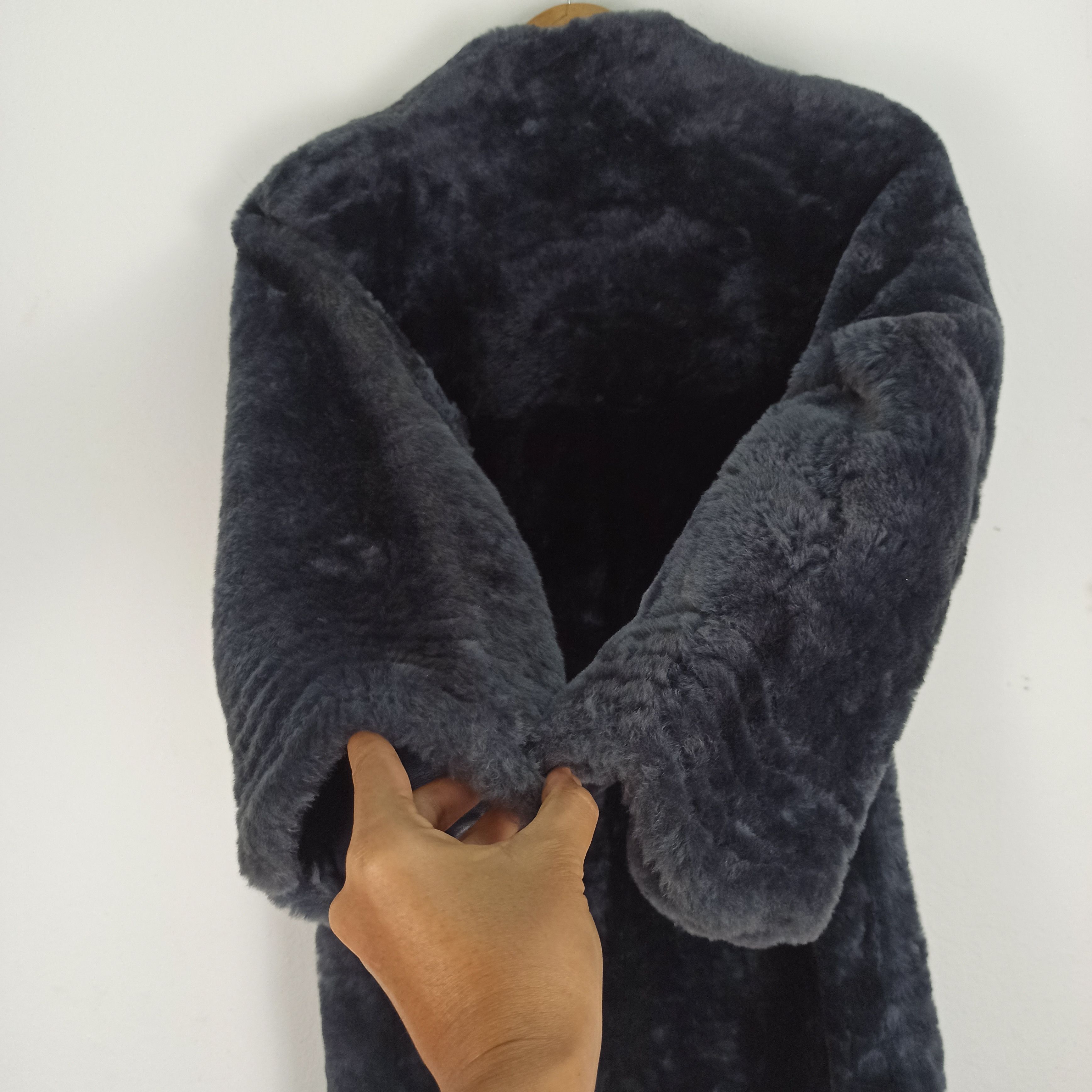 Bally 🔥 STEALS🔥 Rare Bally Italy Fur Jacket Size M / US 6-8 / IT 42-44 - 7 Thumbnail