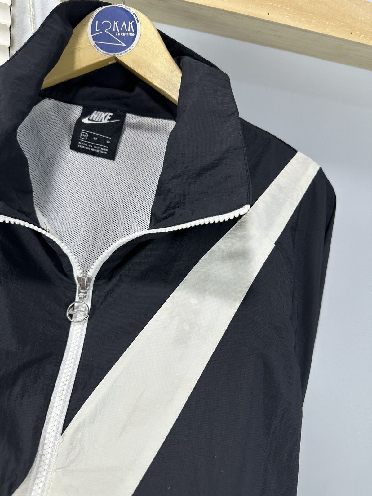 Nike NIKE SWOOSH WINDBREAKER Size US XL / EU 56 / 4 - 6 Thumbnail