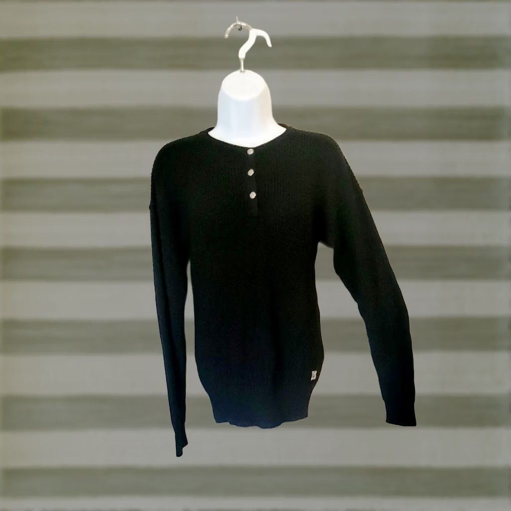 Gloria Vanderbilt Vintage Gloria Vanderbilt Sweater Juniors Small Black Logo Grunge 90s Size M / US 6-8 / IT 42-44 - 1 Thumbnail
