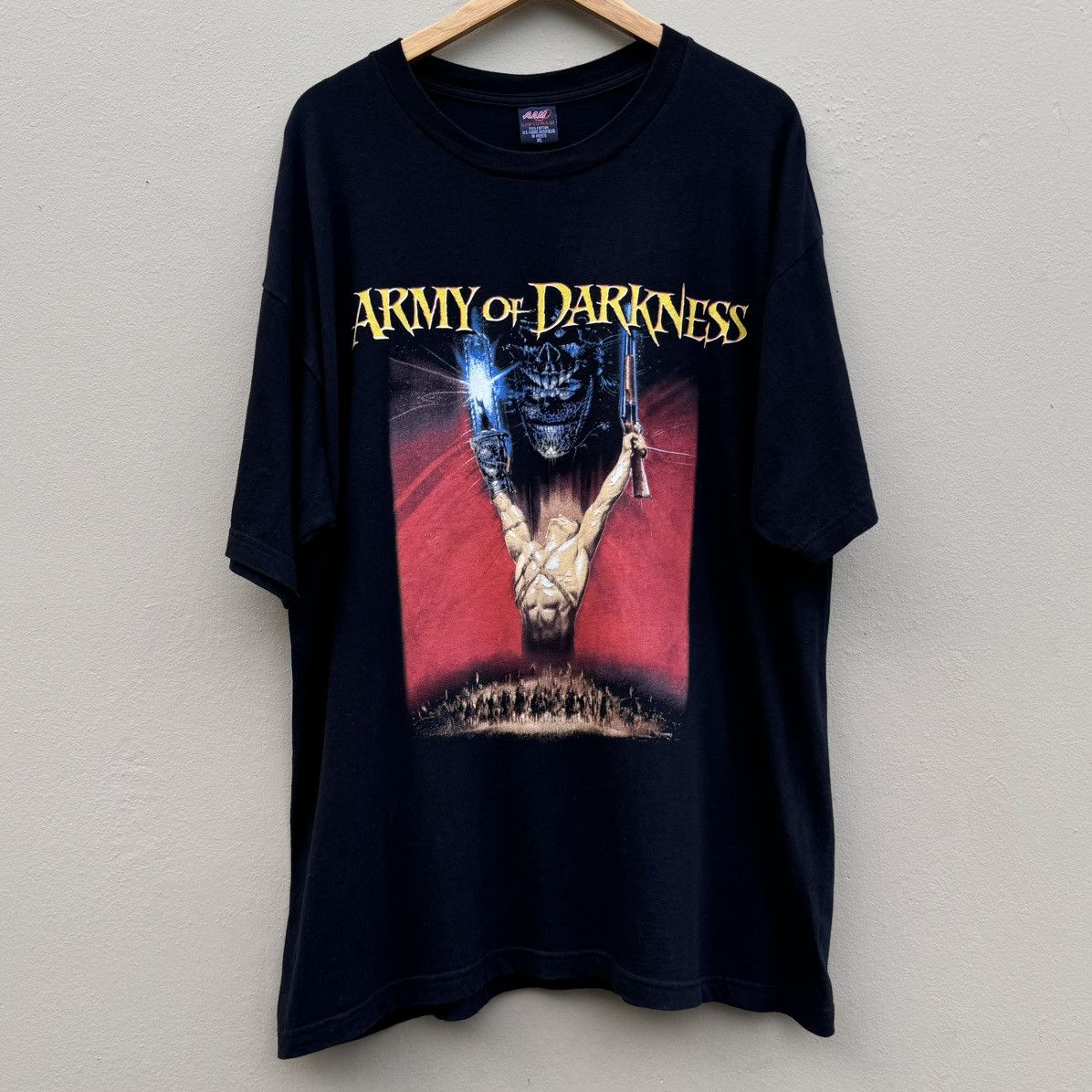 Vintage Vintage army of darkness 2002 movie t shirt Size US XL / EU 56 / 4 - 1 Thumbnail