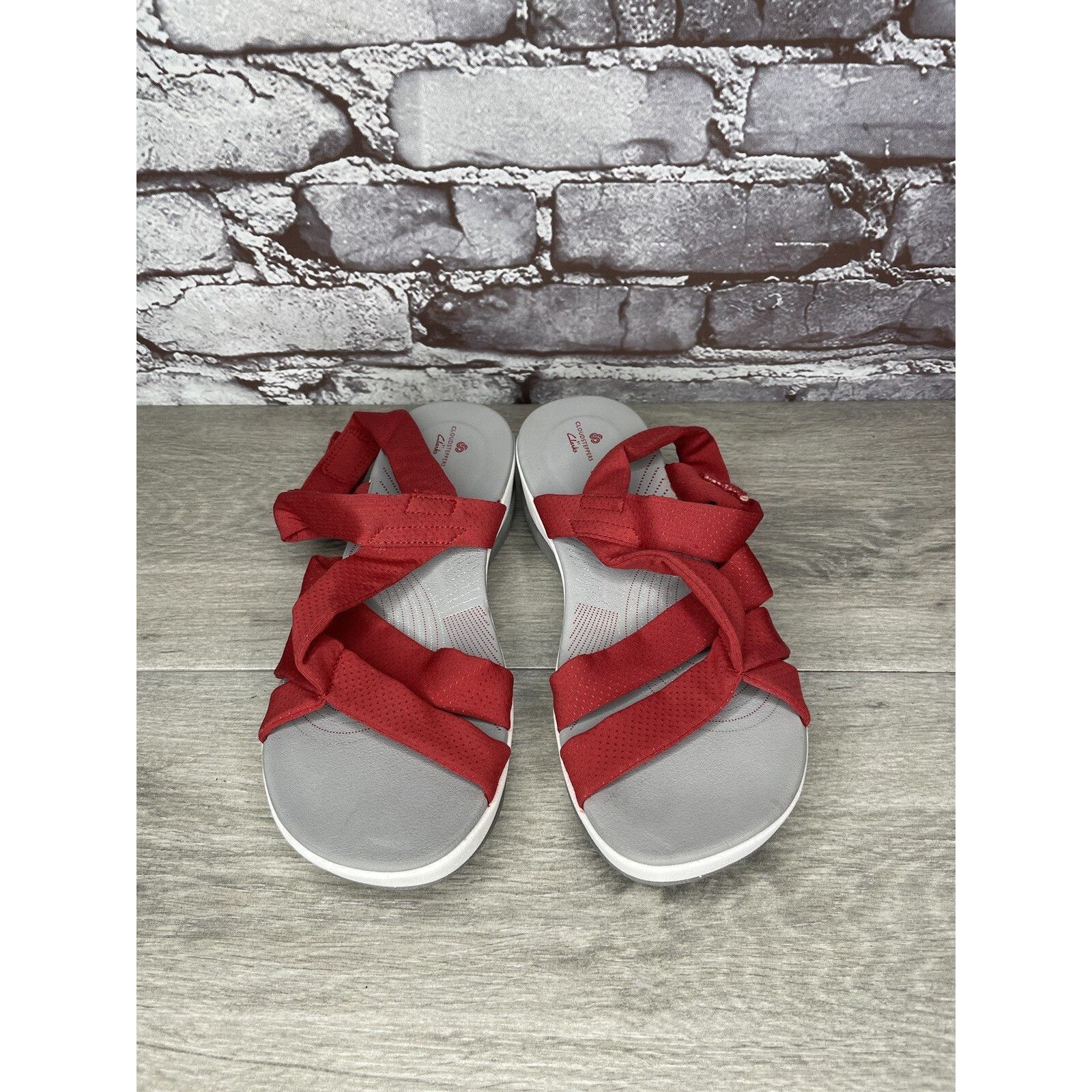 Clarks Clarks Cloud Steppers Red Fabric Strappy Wedge Comfort Sanda Size US 8 / IT 38 - 12 Thumbnail