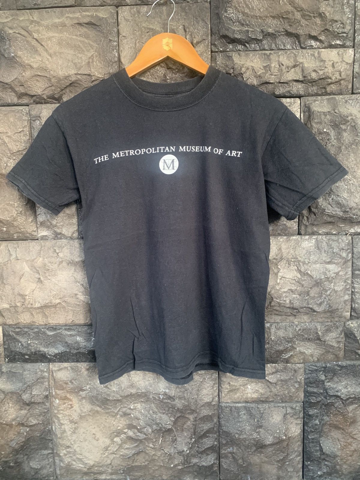 Vintage Vintage The Metropolitan Museum Of Art T shirt Size US S / EU 44-46 / 1 - 1 Thumbnail