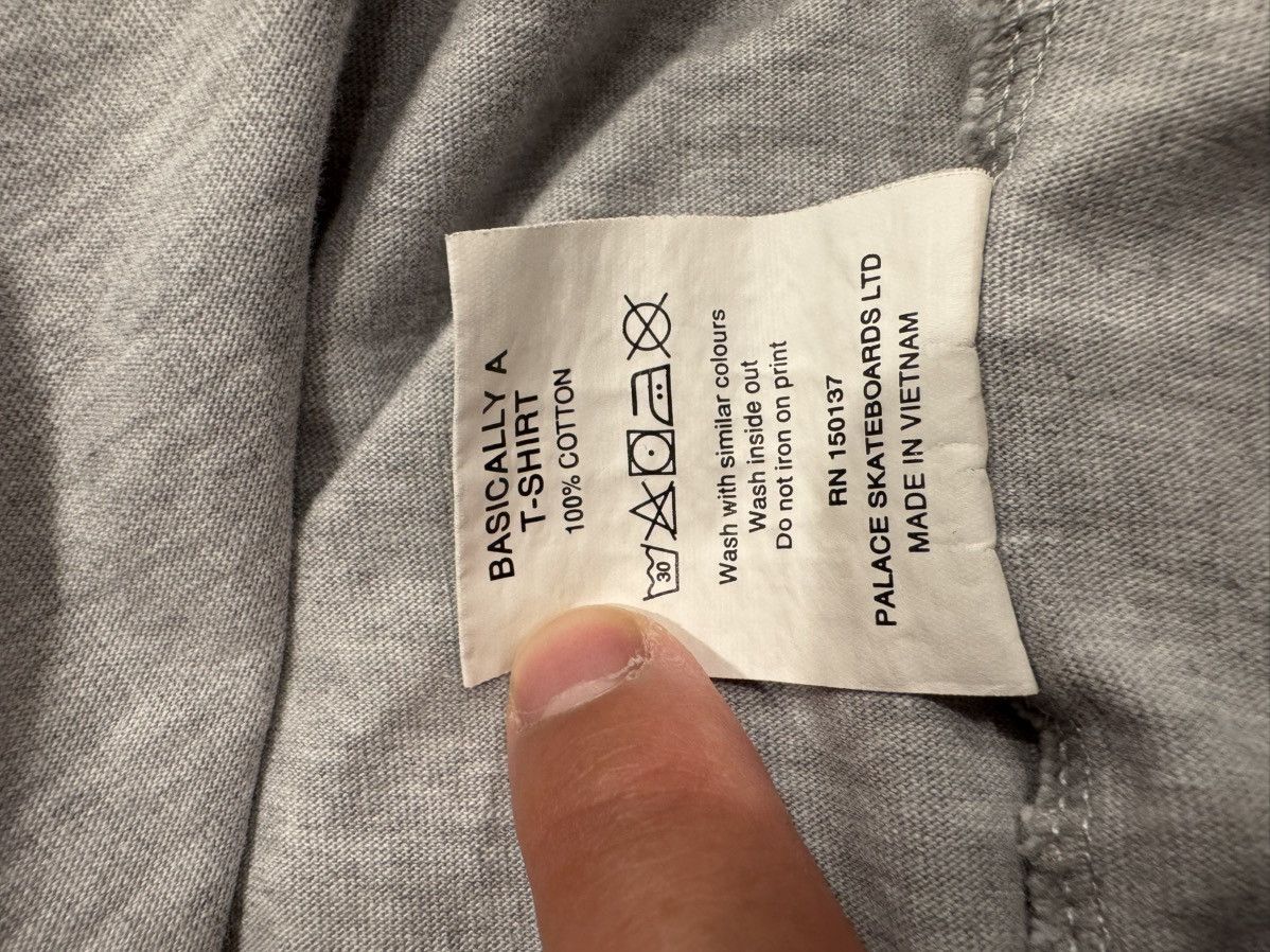 Palace Palace Basically A T-Shirt Size US M / EU 48-50 / 2 - 3 Thumbnail