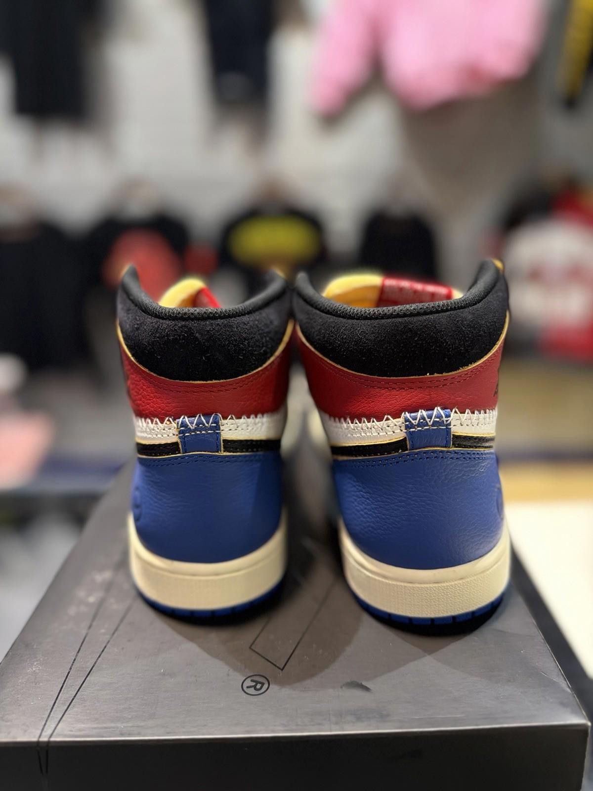 Jordan Brand Air Jordan 1 x Union x Fragment Black and Varsity Red (6.5) Size US 6.5 / EU 39-40 - 3 Thumbnail