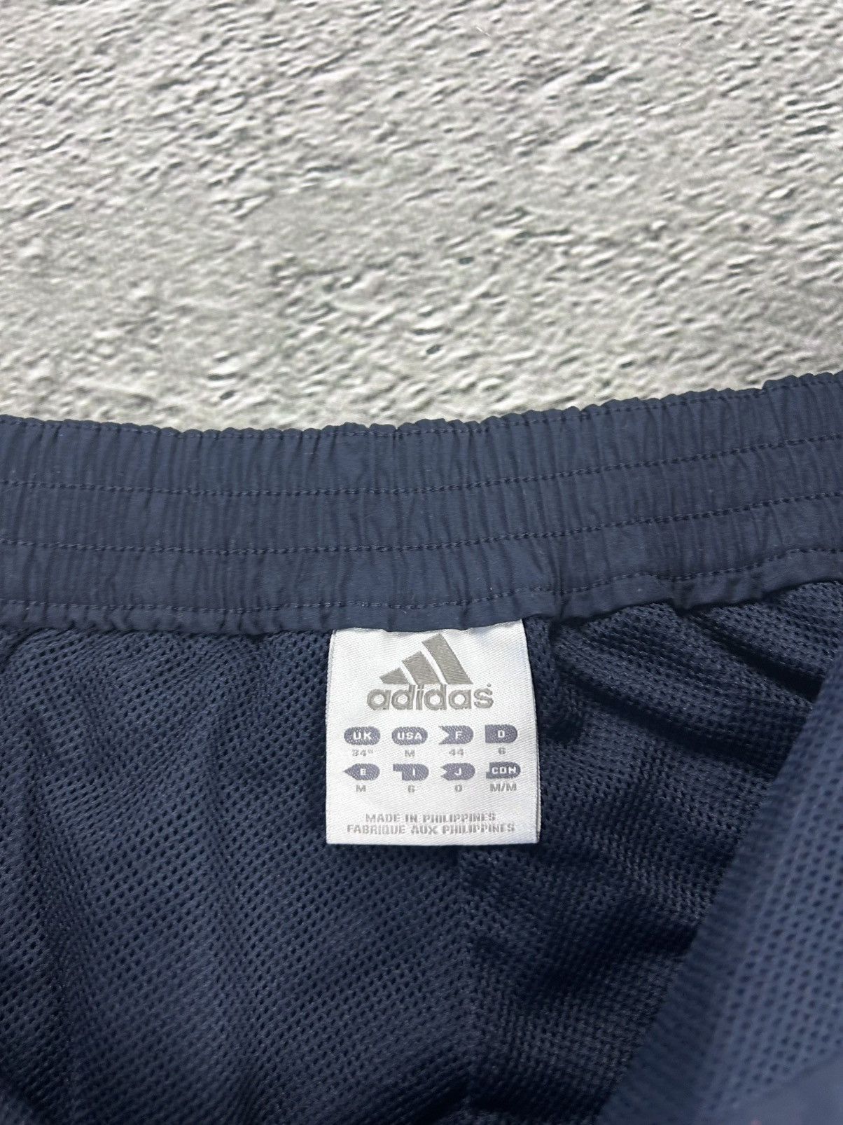 Adidas Adidas shorts navy blue cargo nylon pants Y2K Size US 30 / EU 46 - 5 Thumbnail