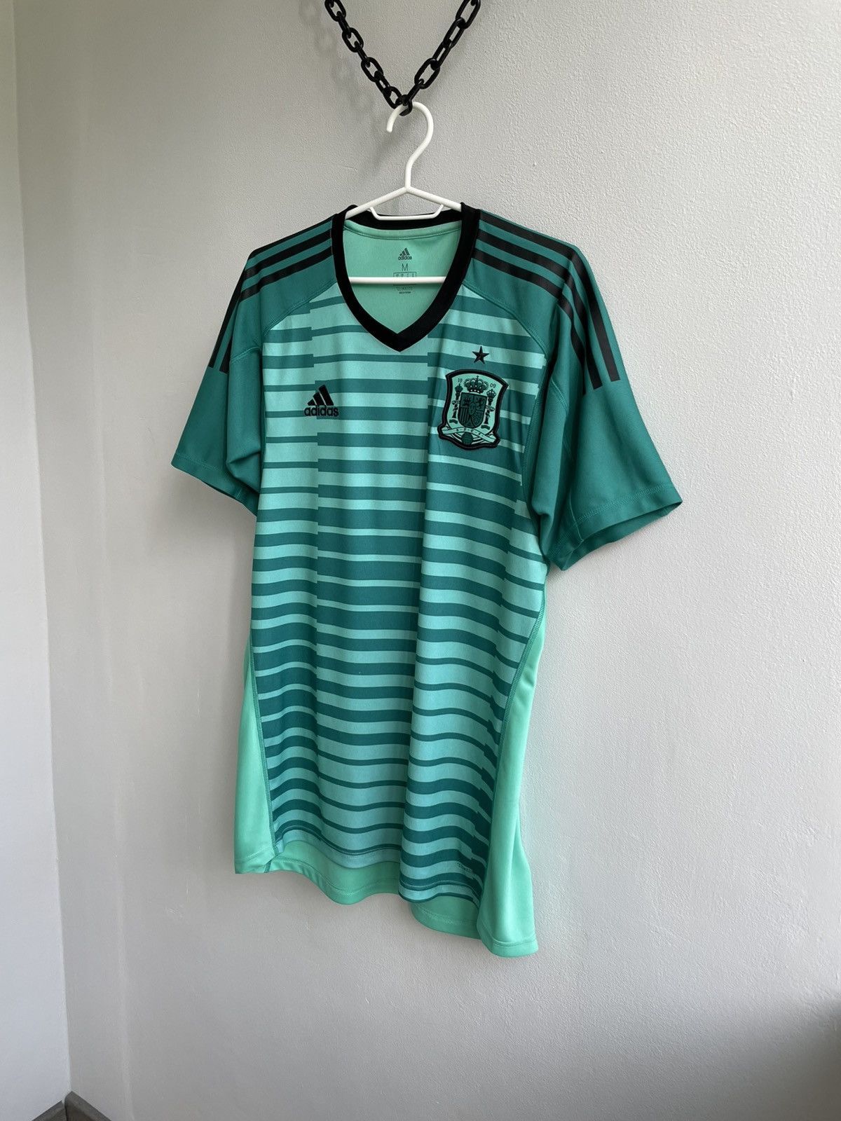 Vintage Spain 2017 2018 Goalkeeper Football Soccer Shirt BR2703 Size US M / EU 48-50 / 2 - 2 Thumbnail