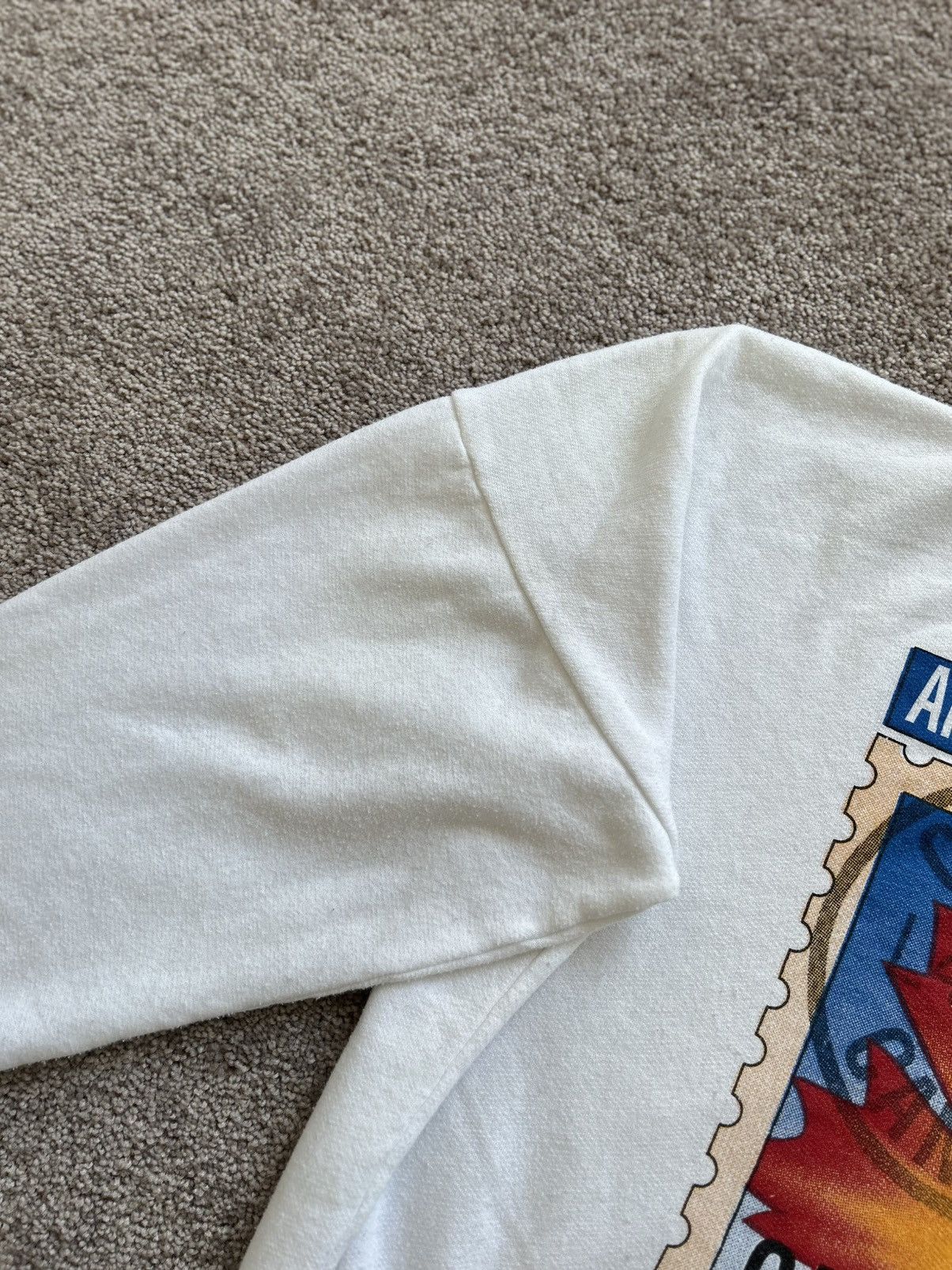 Vintage Vintage 90s Canadian Mail Stamp Sweater Size US M / EU 48-50 / 2 - 8 Thumbnail