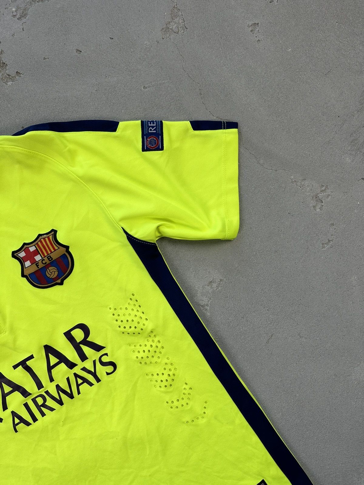 Other Nike soccer jersey Barcelona I.Racitic Size US M / EU 48-50 / 2 - 5 Thumbnail