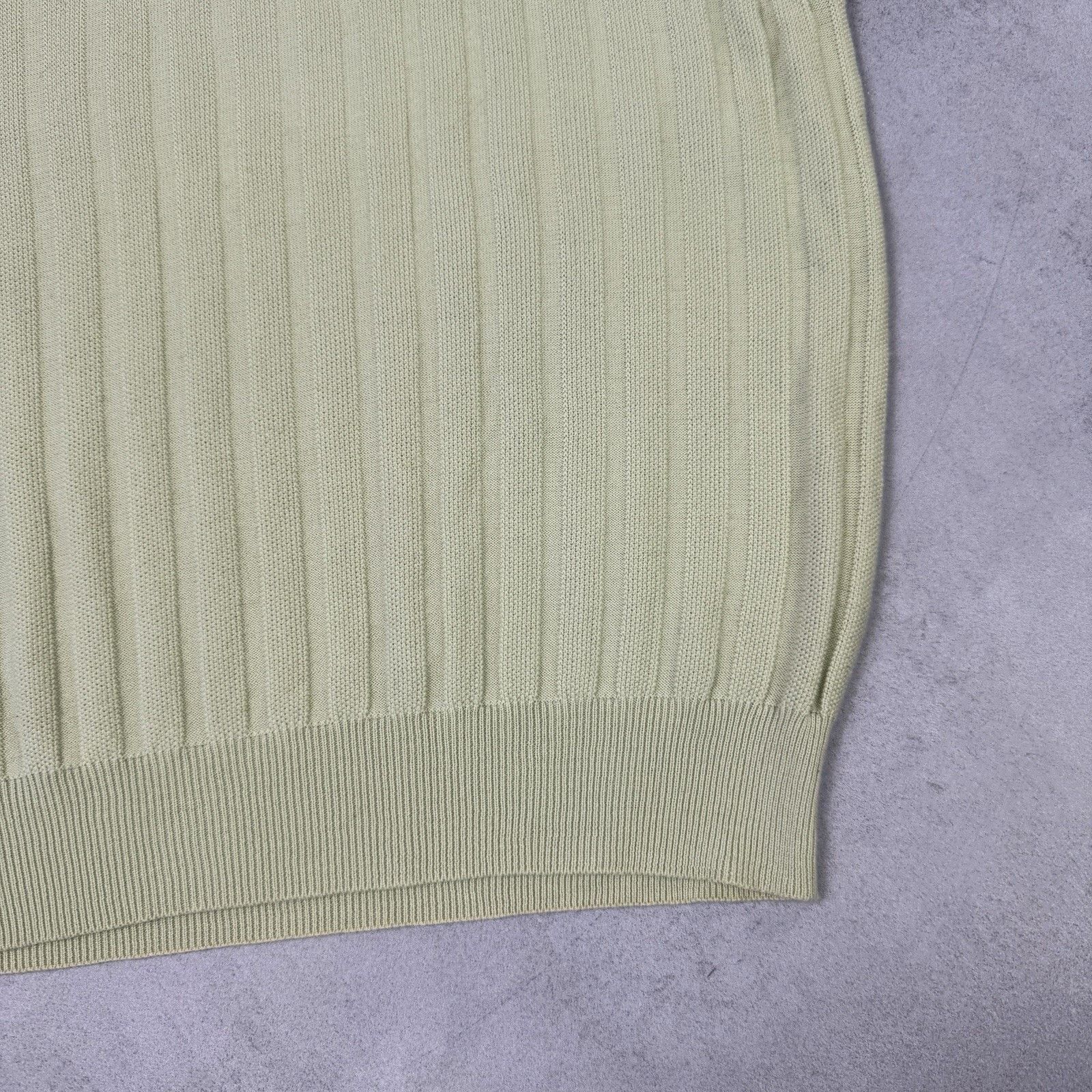 Burberry Vintage Burberry Men Wool Vest Size 7 Beige Large Sweater Size US L / EU 52-54 / 3 - 7 Thumbnail