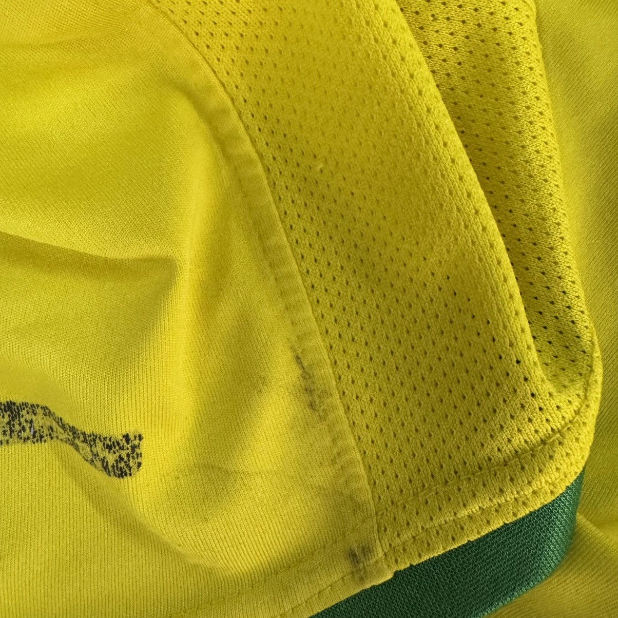 Nike Nike Brazil Jersey Size US M / EU 48-50 / 2 - 9 Thumbnail