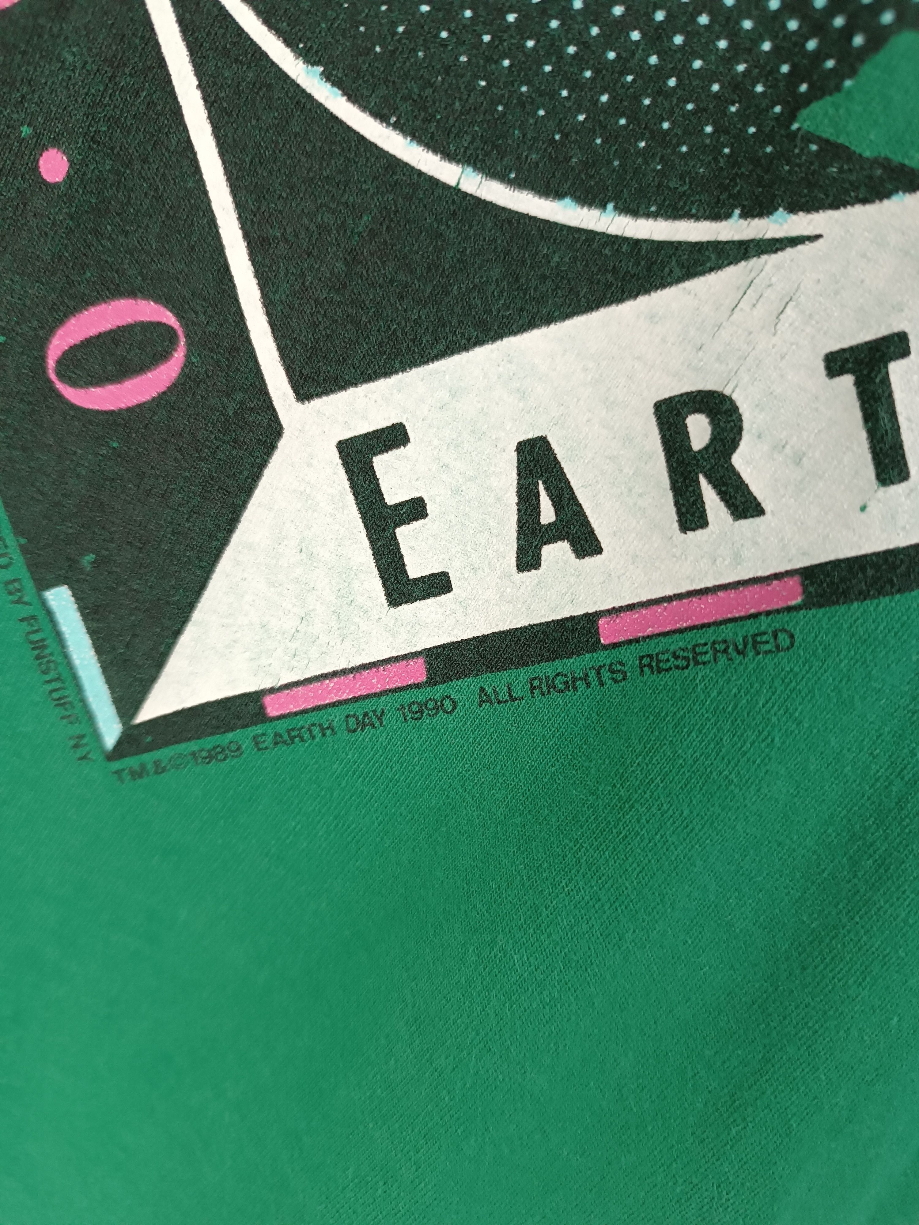 Vintage VINTAGE 90'S EARTH DAY WORLD GLOBE MAP LOVE PEACE TEE Size US M / EU 48-50 / 2 - 12 Thumbnail
