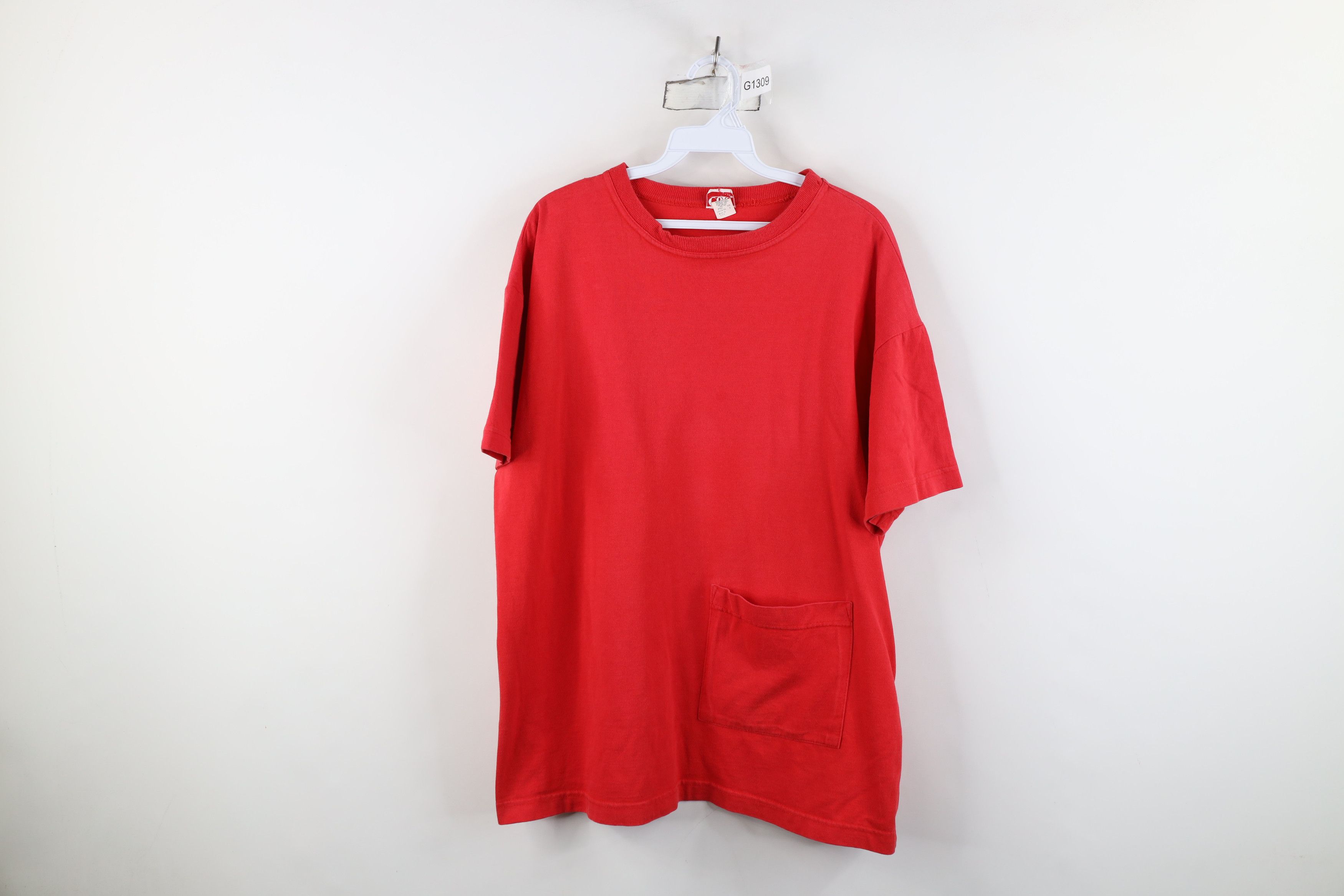 Vintage Vintage 90s Streetwear Big Pocket Short Sleeve T-Shirt USA Size US S / EU 44-46 / 1 - 1 Thumbnail