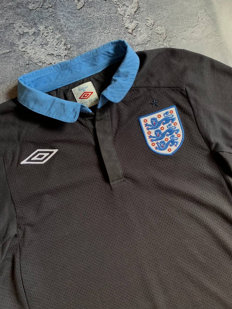 Umbro Umbro England National Team Jersey 2011-2013 Gray/Blue Size US L / EU 52-54 / 3 - 4 Thumbnail