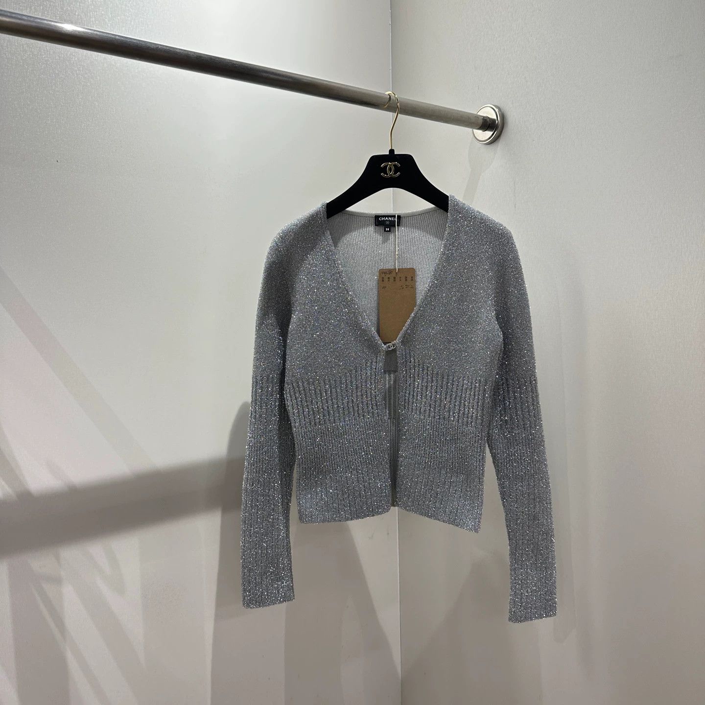 Chanel Chanel22A may280 SilverThread CrystalButton KnitCardi Size S / US 4 / IT 40 - 1 Thumbnail