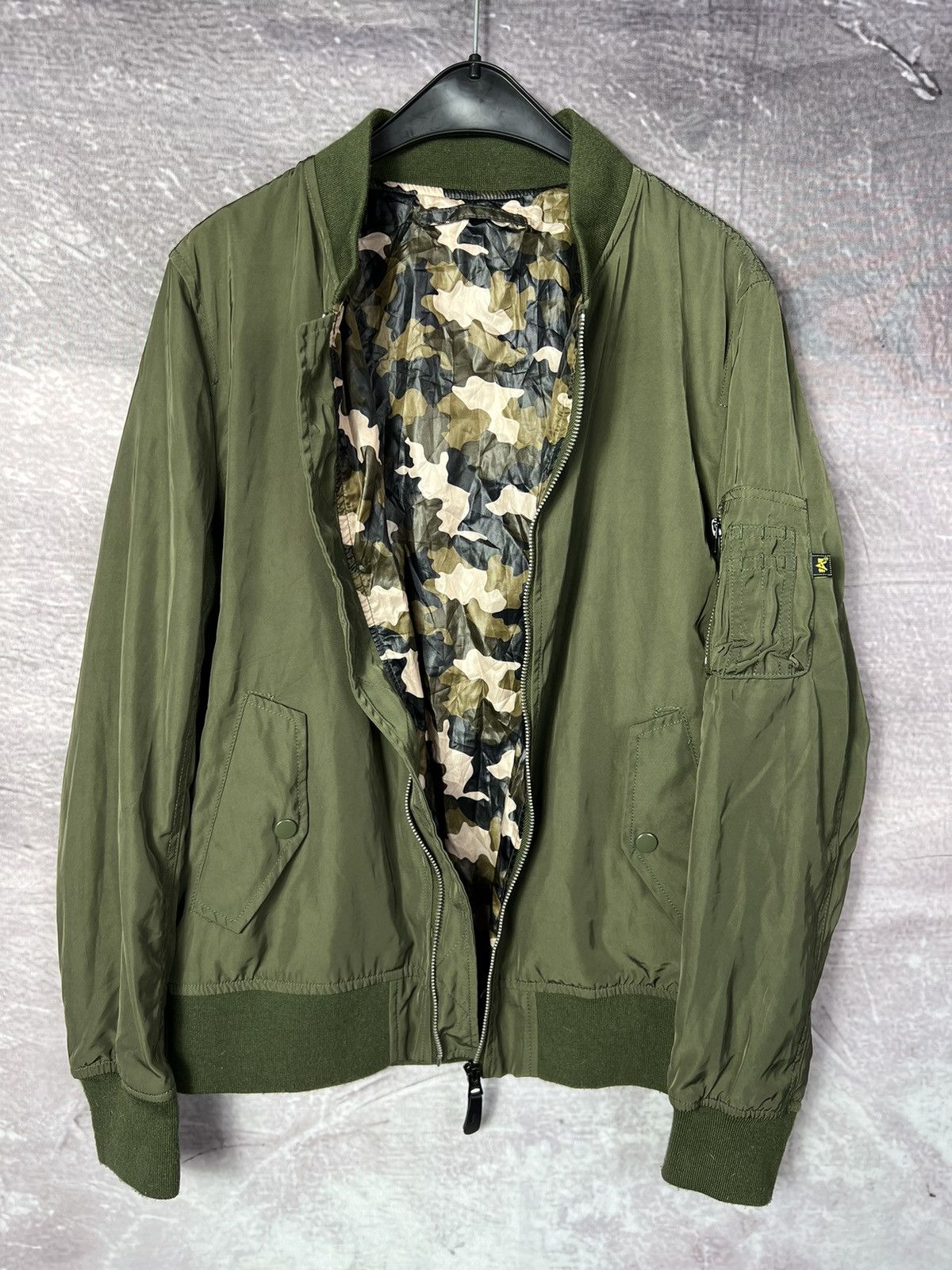 Alpha Industries Alpha Industries Nylon bomber jacket Size US M / EU 48-50 / 2 - 3 Thumbnail