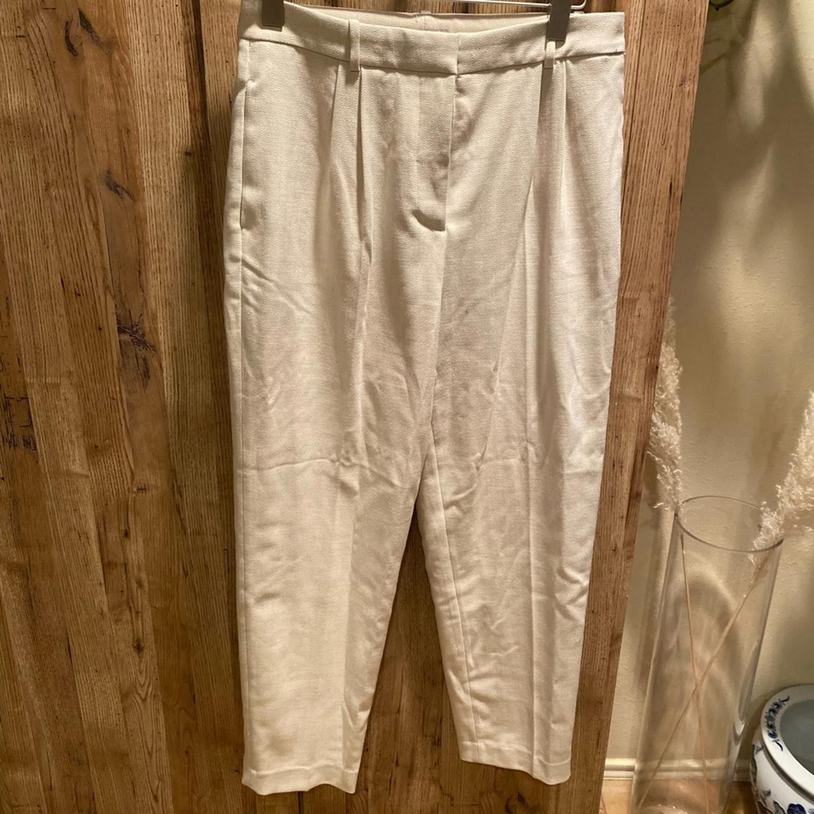 H&M H&M Beige dress pants - size 8 Size 30" / US 8 / IT 44 - 1 Thumbnail