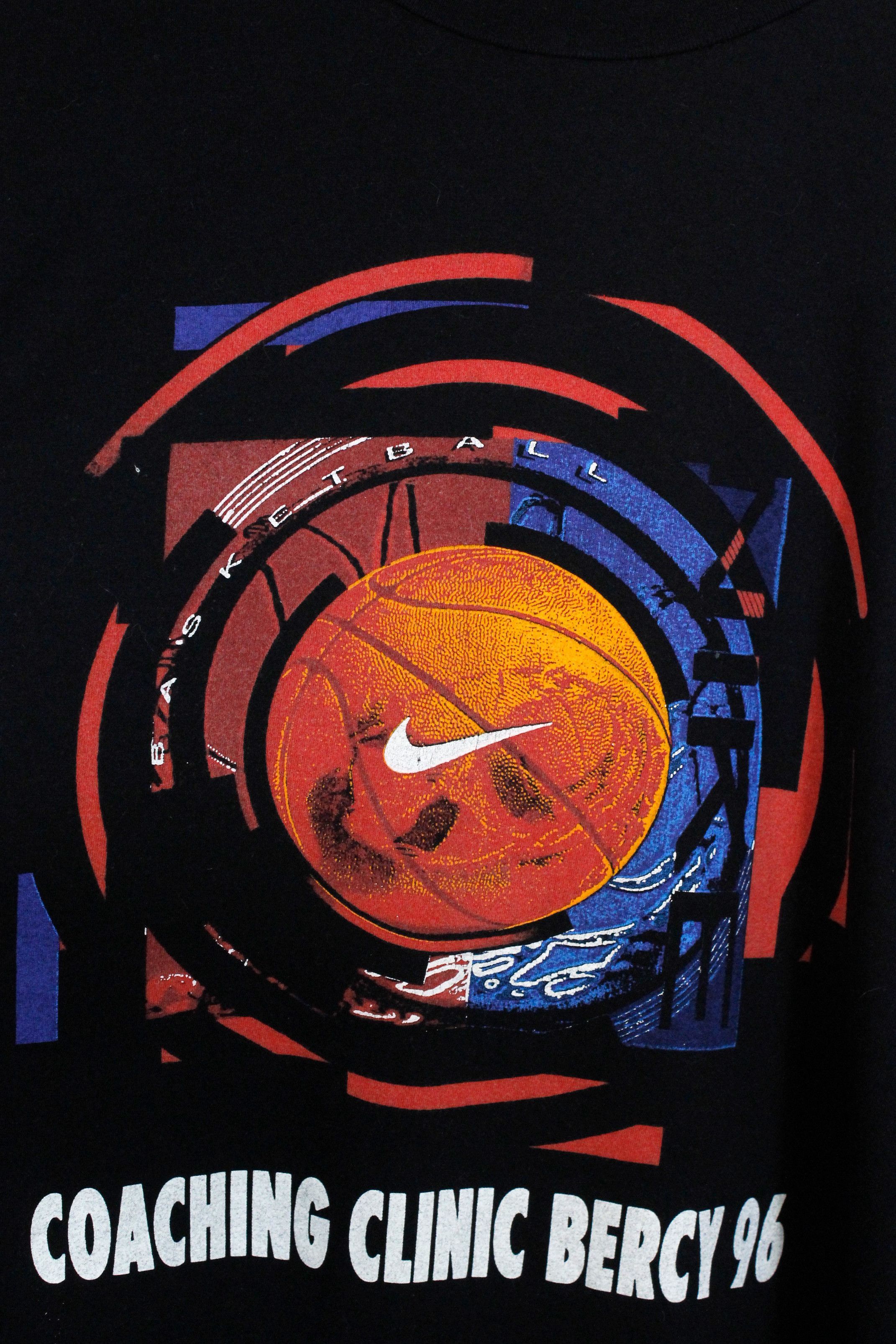 Nike Vintage Nike 1996 Basketball Coaching Clinic Bercy Tee 90s Size US XL / EU 56 / 4 - 2 Thumbnail