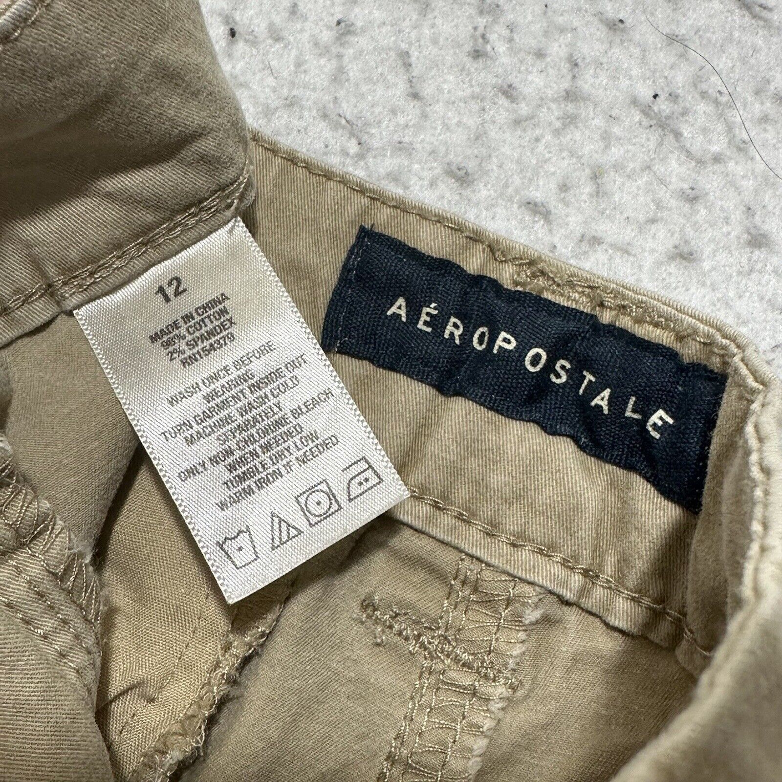 Aeropostale Aeropostale 12 Flat Front Chino Shorts Khaki Brown 3" Inseam Size 34" / US 12 / IT 48 - 4 Thumbnail