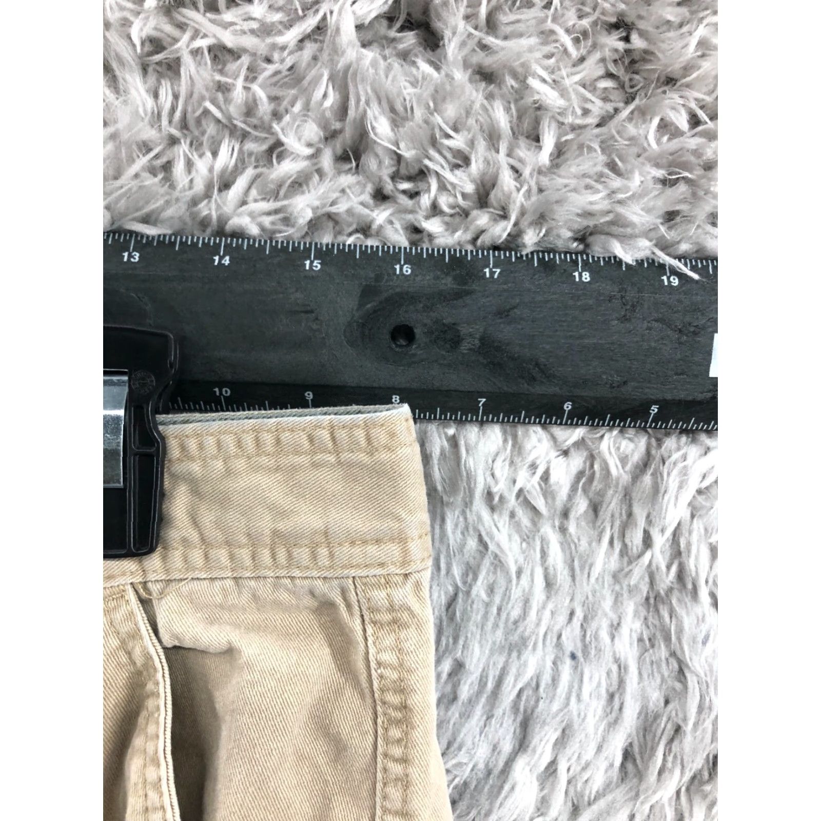 MILLY VINTAGE Old Mill Cargo Shorts Mens Size 32 Mid Rise Medium Wash Beige Flaw? Size US 32 / EU 48 - 2 Thumbnail