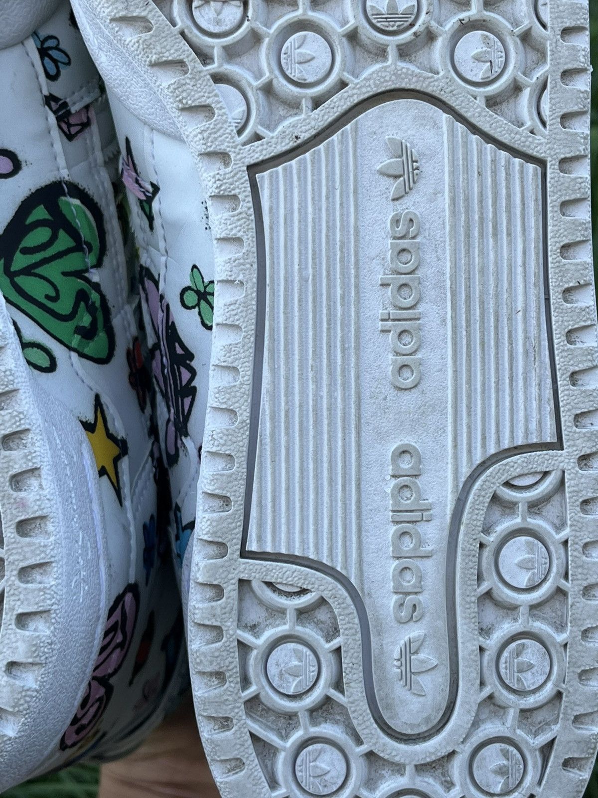 Adidas × Jeremy Scott Adidas x Jeremy Scott Forum 84 Hi Mono – US 8 Size US 8 / EU 41 - 11 Thumbnail