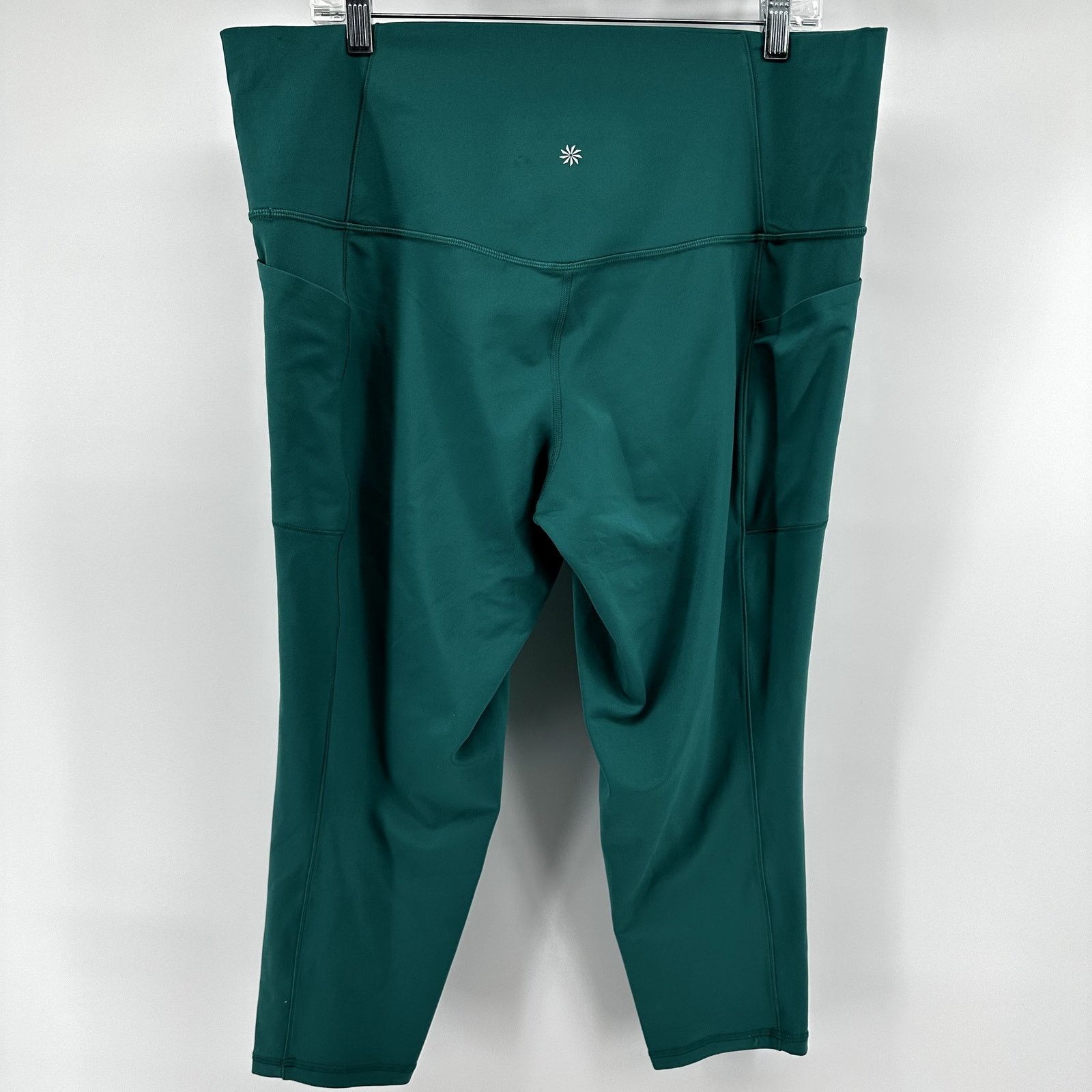 Athleta Athleta Salutation Stash 7/8 Tight UPF 50+ Emerald 2X Size 42" / US 20 - 6 Thumbnail