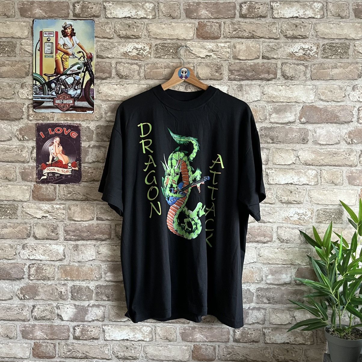 Band Tees × Vintage 90s Queen Dragon Attack fan band tee t shirt Size US L / EU 52-54 / 3 - 1 Thumbnail