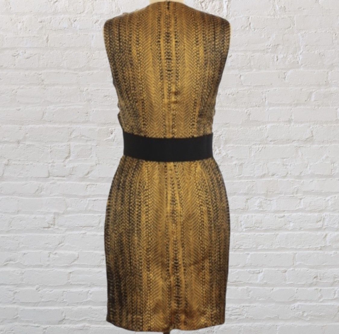 Kenneth Cole KENNETH COLE BLACK GOLD SNAKE PRINT FRONT BELTED DRESS Size M / US 6-8 / IT 42-44 - 2 Thumbnail