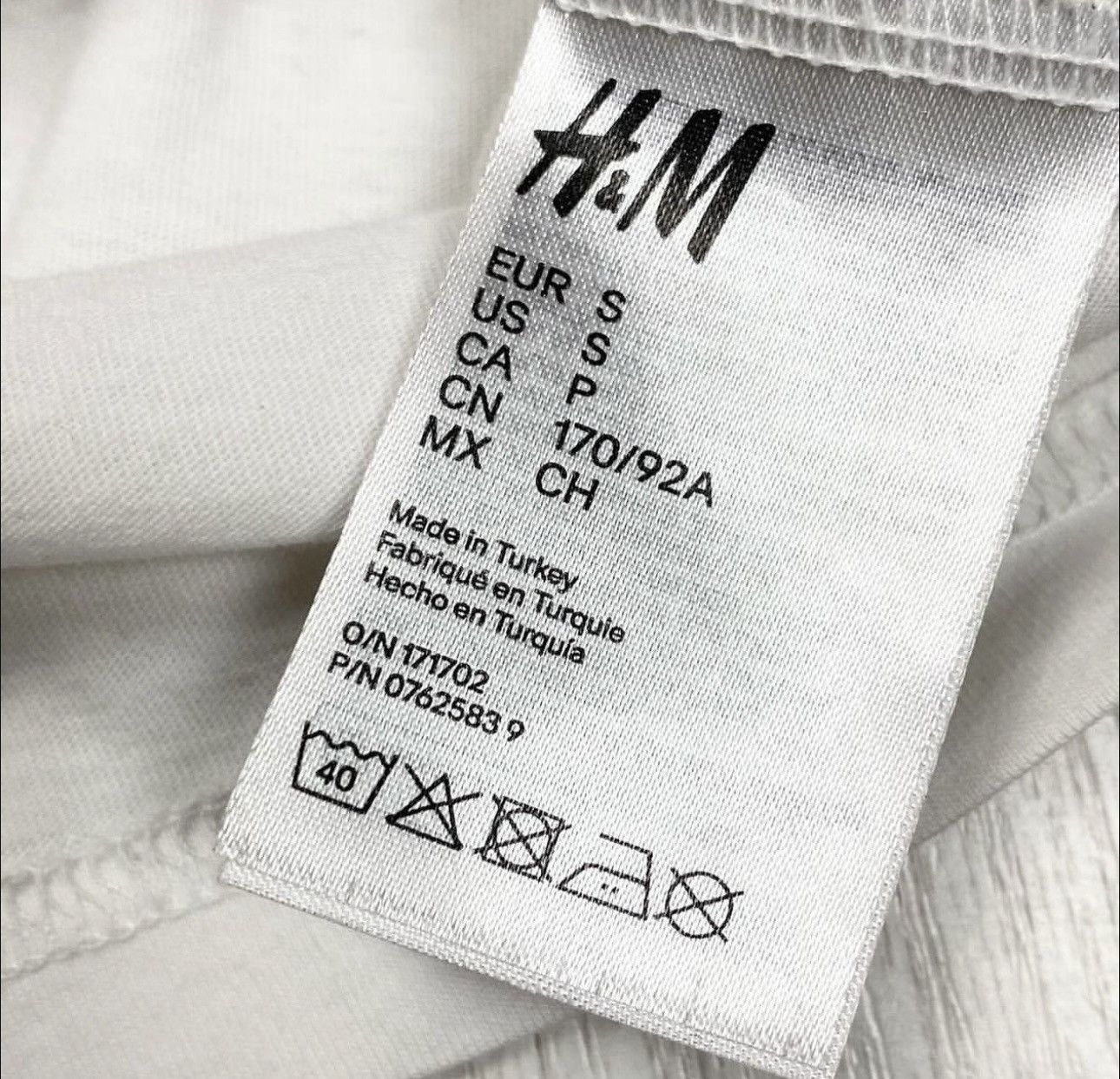 H&M × Other Giggle Smalls tee T-shirt size S Size US S / EU 44-46 / 1 - 4 Thumbnail
