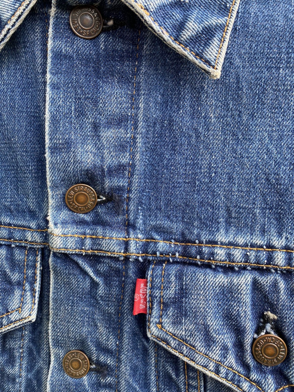 Levi's × Levi's Vintage Clothing × Vintage size 38 vintage levi's 80s trucker denime jacket made in USA Size US M / EU 48-50 / 2 - 4 Thumbnail