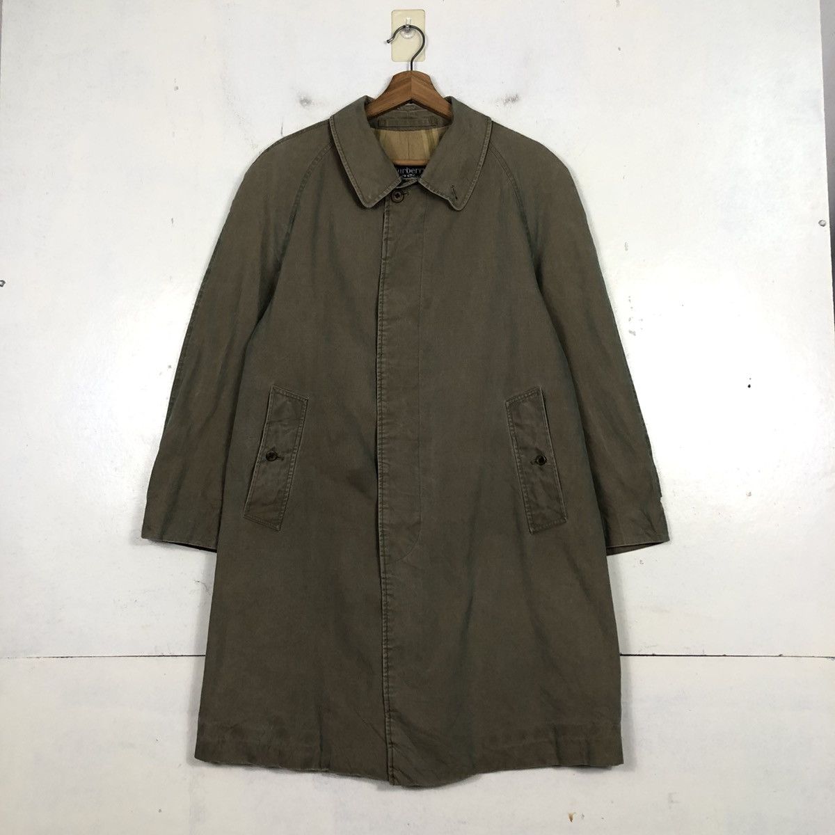 Burberry 💥VINTAGE TRENCH COAT LONG JACKET BURBERRYS MADE IN ENGLAND Size US M / EU 48-50 / 2 - 4 Thumbnail