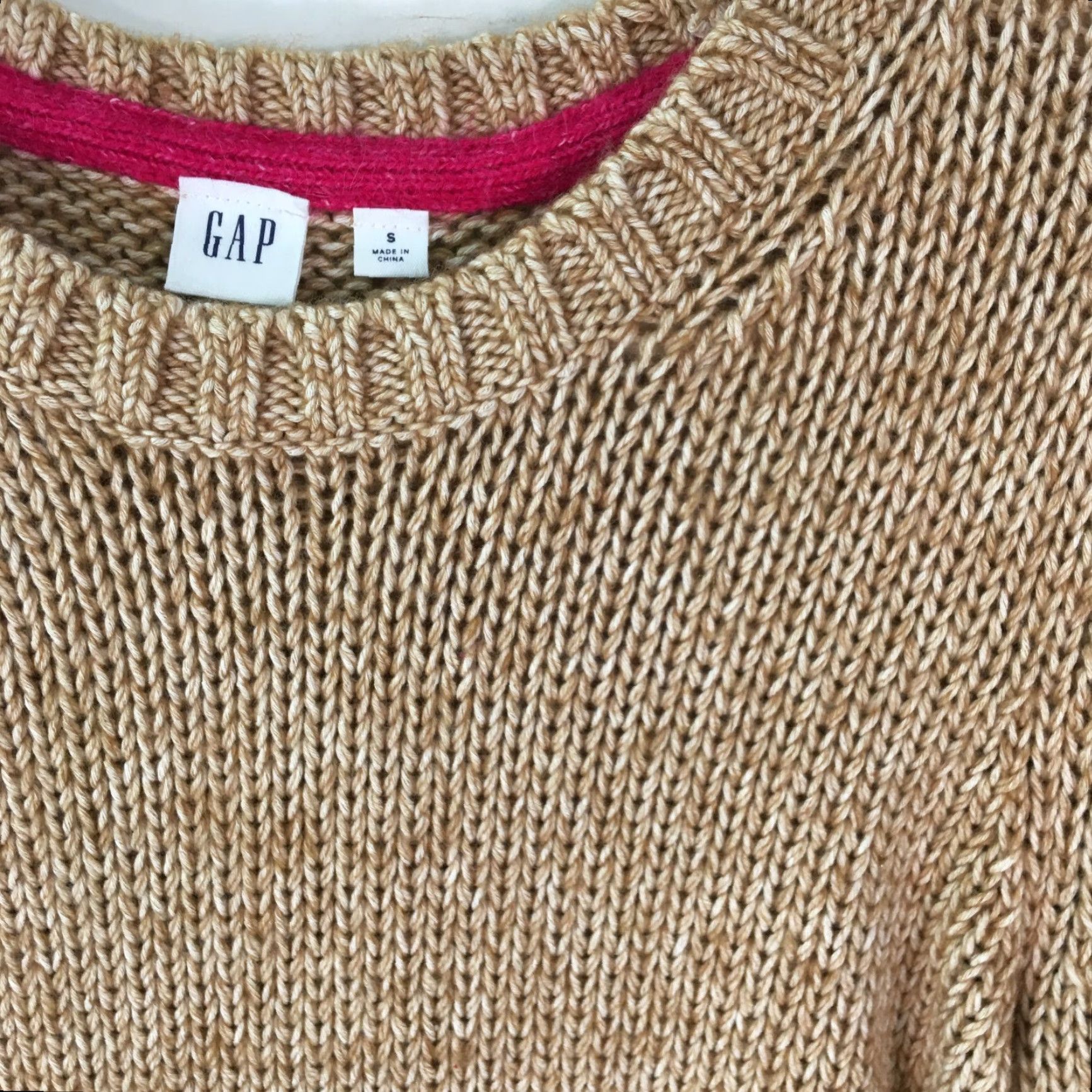 Gap Gap Pullover Sweater Shirt Women S Beige Knit Ribbed 80% Cotton 20% Acrylic Puff Sleeve Crew Neck Casual 2010s Mens? Girls? Size S / US 4 / IT 40 - 3 Thumbnail