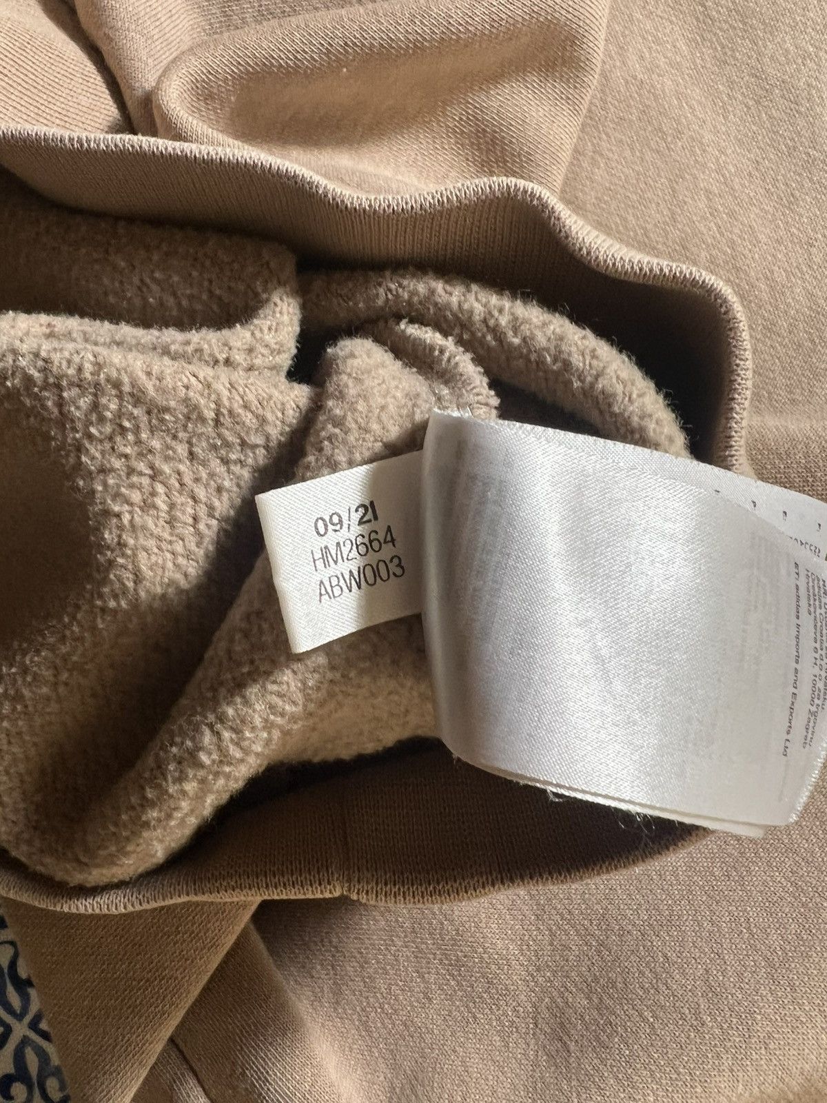Adidas Adidas Original; Brown Crewneck Size US M / EU 48-50 / 2 - 10 Thumbnail