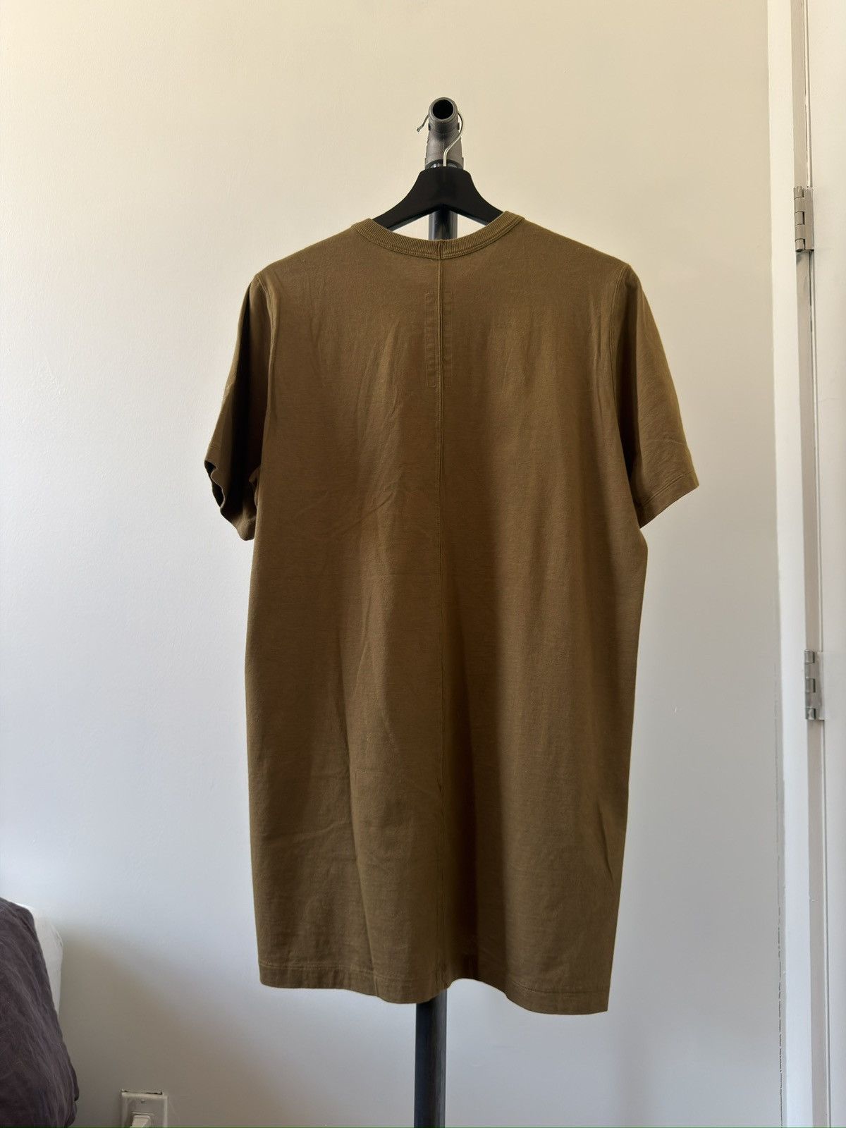 Rick Owens SS19 BABEL Mustard Rivet Level Tee Size US M / EU 48-50 / 2 - 2 Thumbnail
