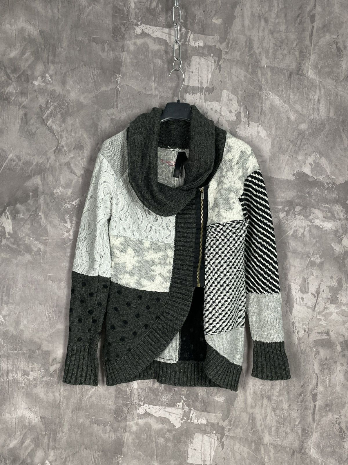 Desigual Desigual avant garde Y2K heavy cable knit cardigan sweater Size M / US 6-8 / IT 42-44 - 1 Thumbnail