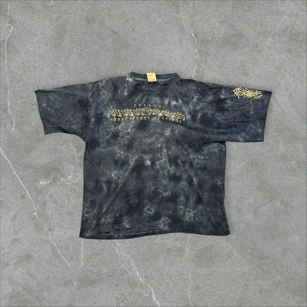 basketcase gallery Vintage single stitch Oregon Shakespeare festival tie dye Size US XXL / EU 58 / 5 - 1 Thumbnail
