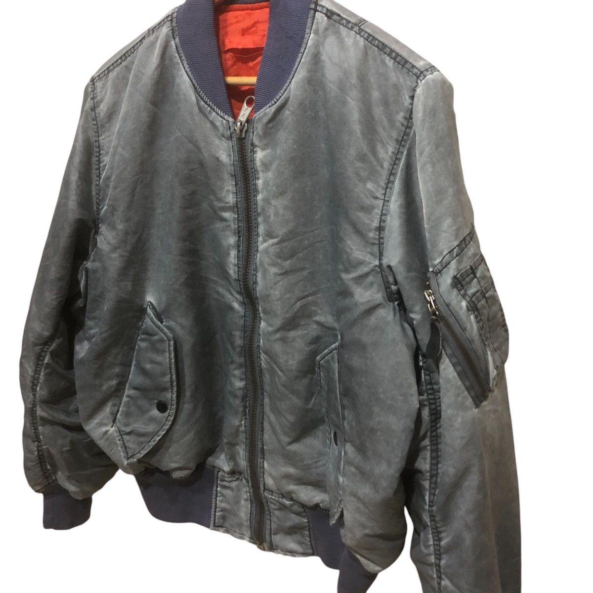 Vintage Vintage Bomber Jacket Silver Distressed Size US M / EU 48-50 / 2 - 3 Thumbnail