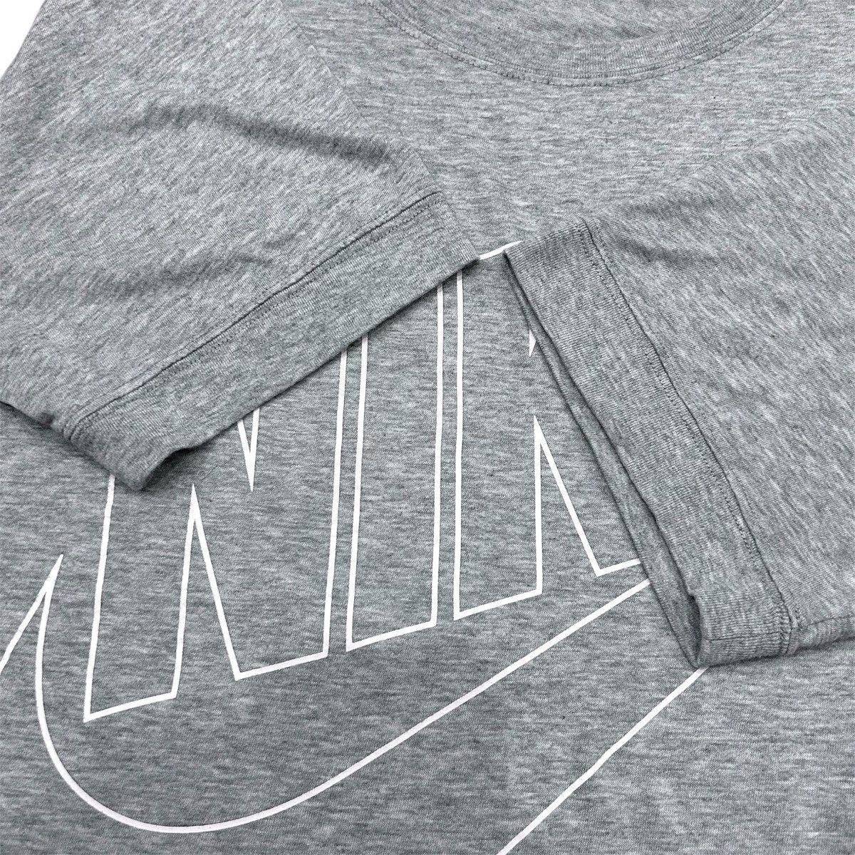 Nike Nike Swoosh Logo Grey OVP Tshirt Size US M / EU 48-50 / 2 - 5 Thumbnail