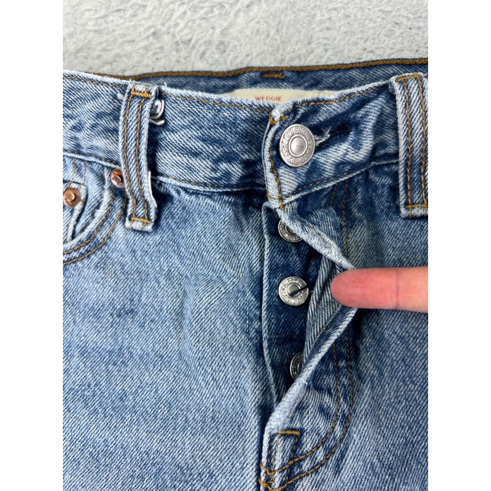 Levi's Levis Premium Pants Womens 25 Blue Denim Jeans Tapered Big E Wedgie Button Fly Size 42" / US 20 - 5 Thumbnail
