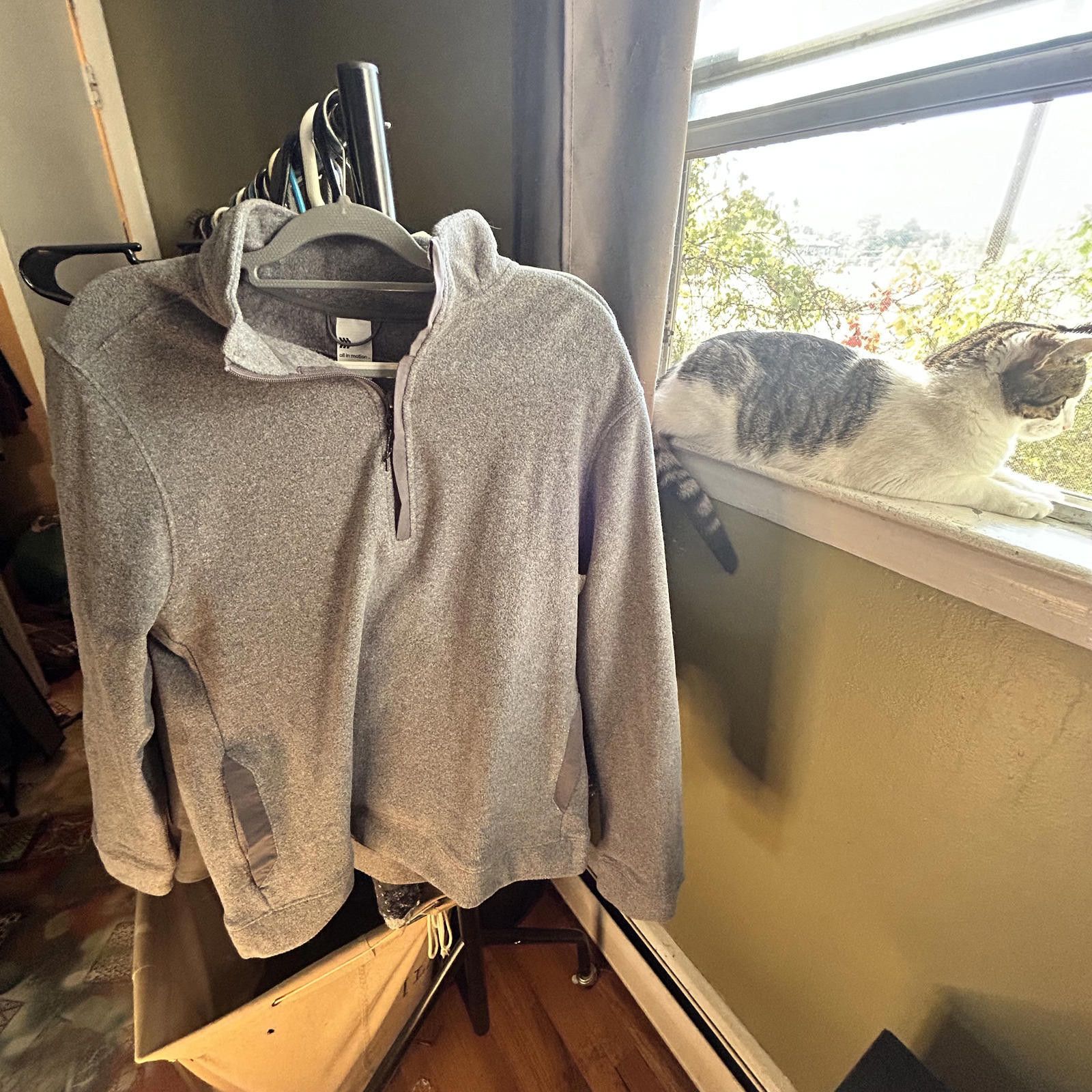 Other All in Motion Men's Gray Activewear Pullover Hoodie - Size L Size ONE SIZE - 1 Thumbnail