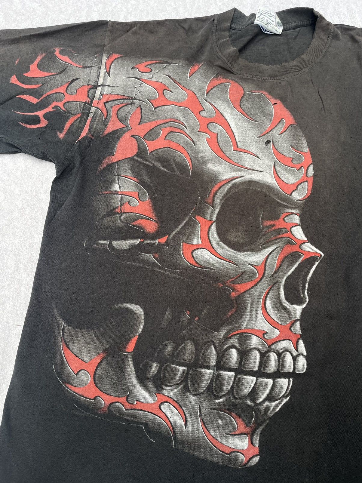 Vintage Vintage Y2K The Roxx Faded Skull Tee Size US XL / EU 56 / 4 - 3 Thumbnail