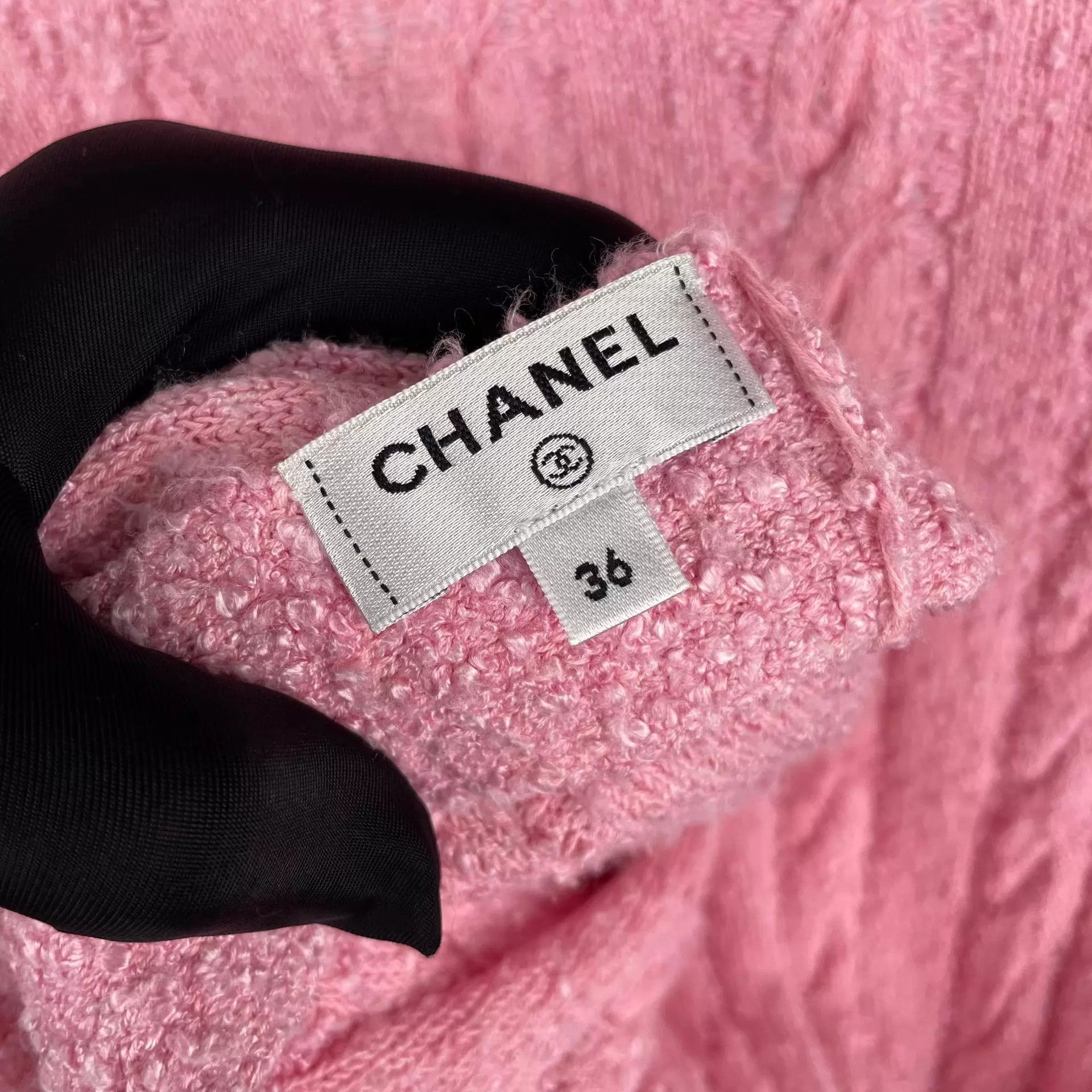 Chanel CHANEL women's pink knit cardigan dress size 36 Size XS / US 0-2 / IT 36-38 - 5 Thumbnail