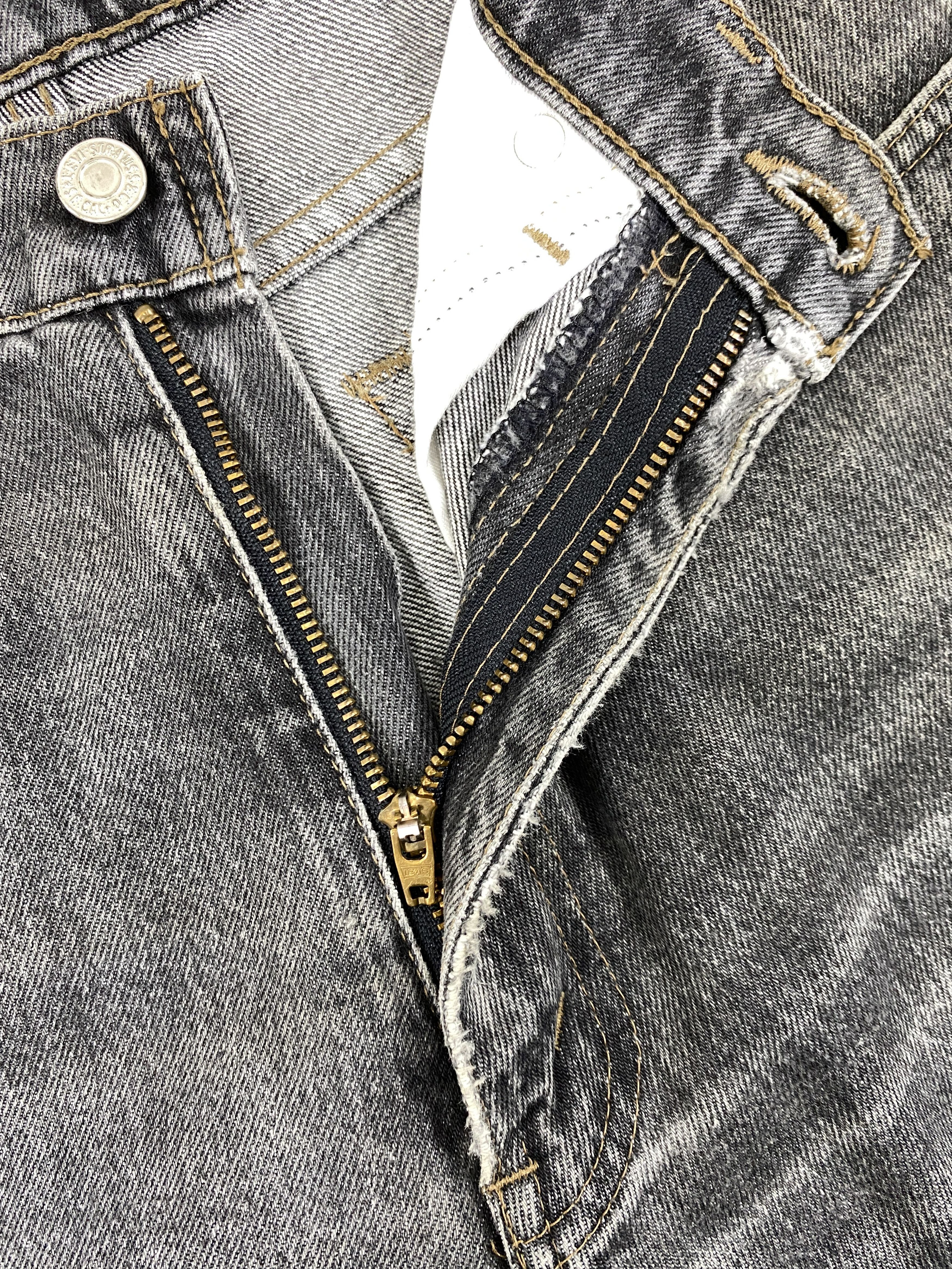 Japanese Brand Black Distressed Vintage Levi's 626 30x29.5 Denim -JN1052 Size US 30 / EU 46 - 6 Thumbnail