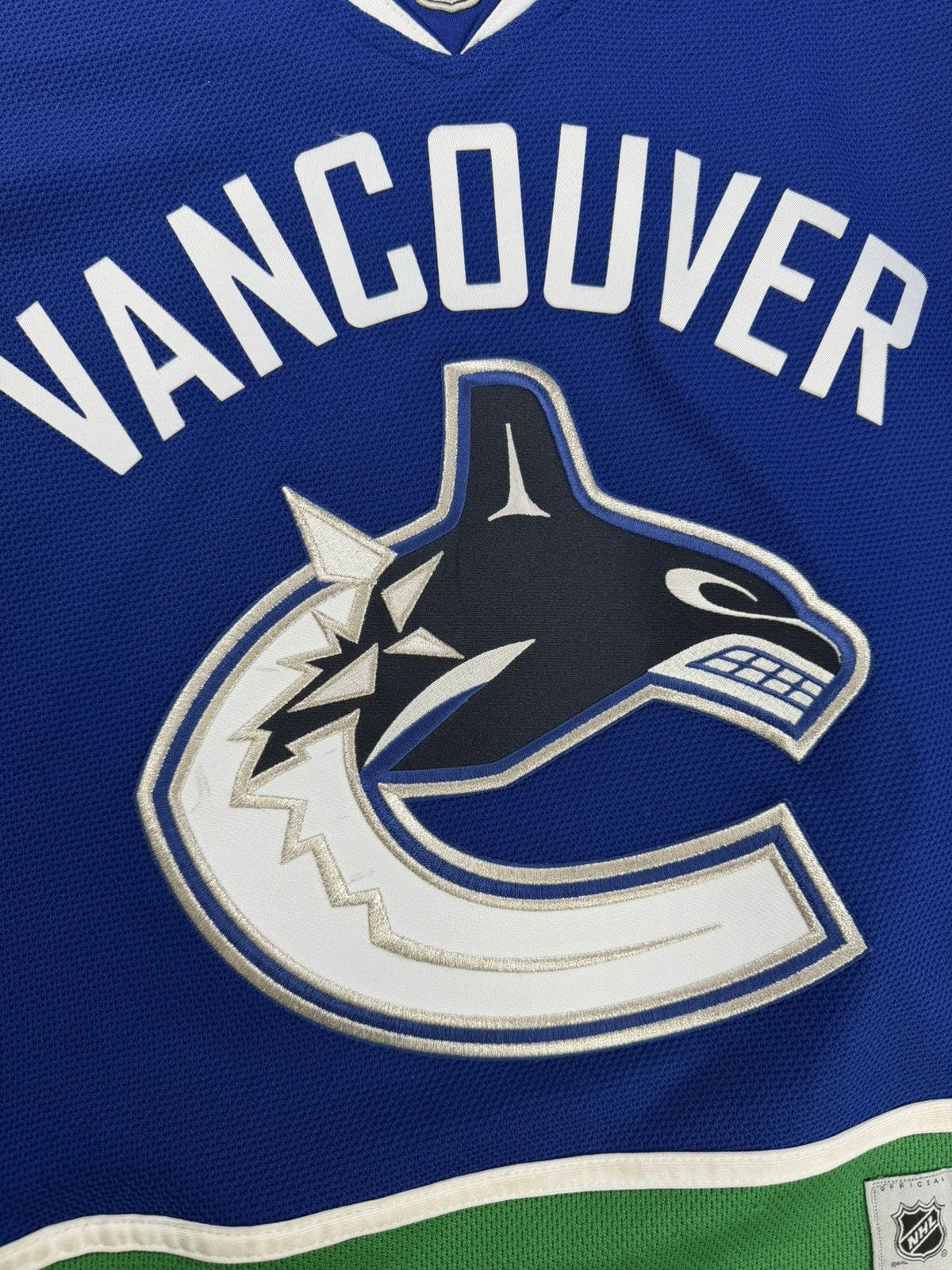 NHL Reebok NHL Vancouver Canucks Hockey Jersey Womens M Size M / US 6-8 / IT 42-44 - 7 Thumbnail
