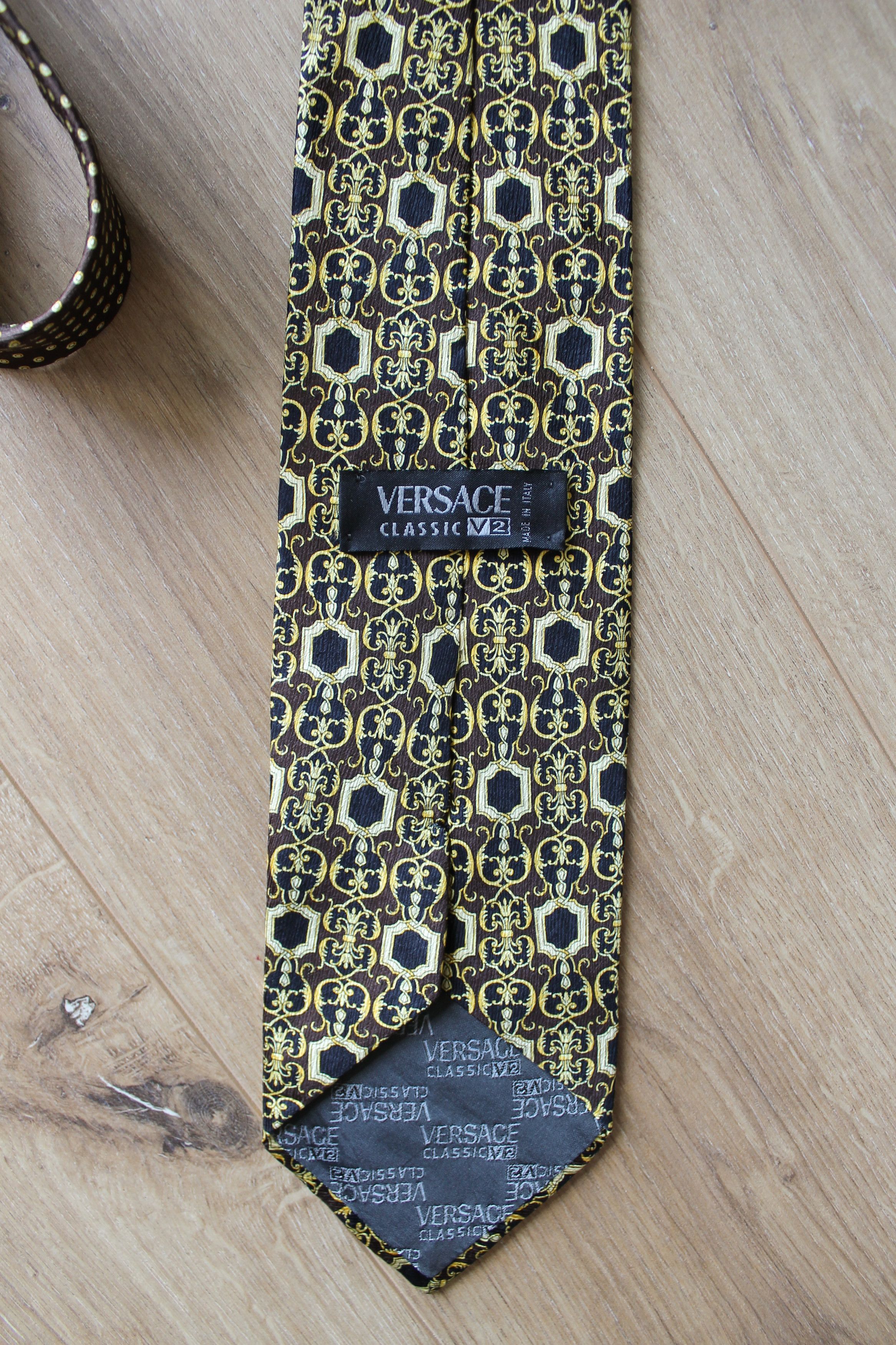 Vintage Vintage Versace tie Size ONE SIZE - 2 Thumbnail