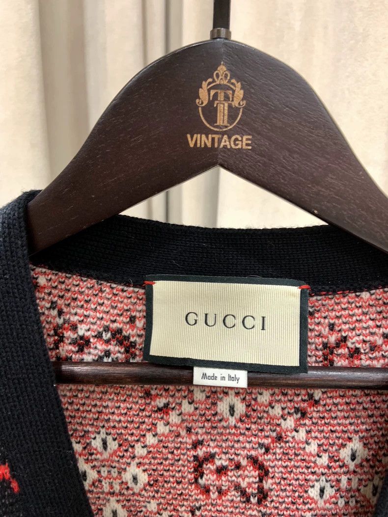 Gucci Gucci Black and red full logo old flower knitted cardigan Size US M / EU 48-50 / 2 - 3 Thumbnail