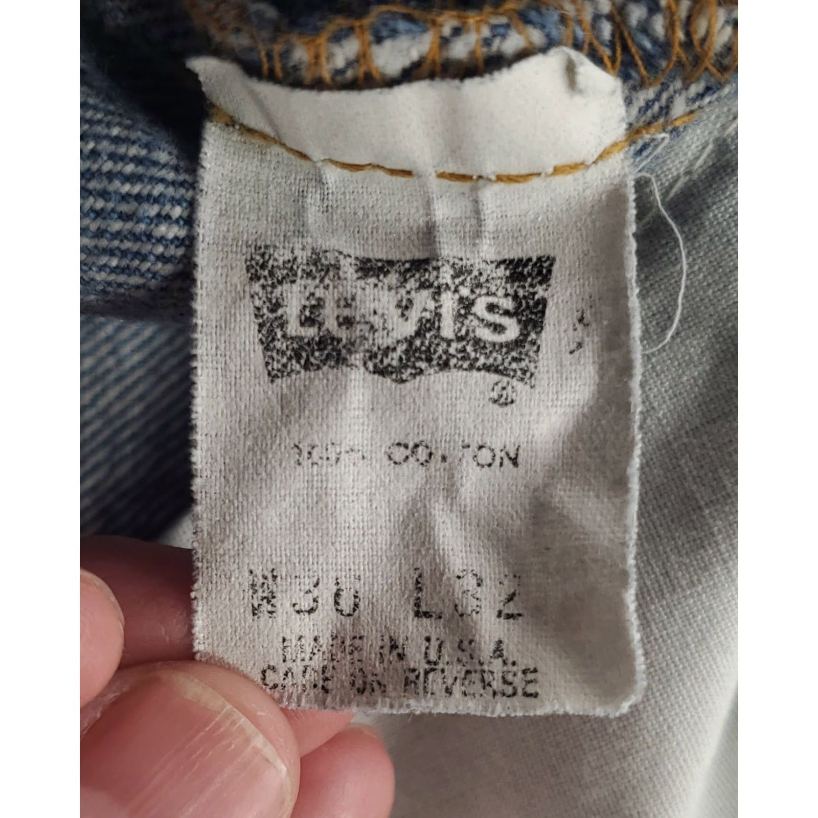 Levi's VINTAGE Levi's 501 Jeans Men 34 Inseam 31 Blue Straight 90s VTG 36x32 Actual 34x31 Mens Size US 34 / EU 50 - 4 Thumbnail