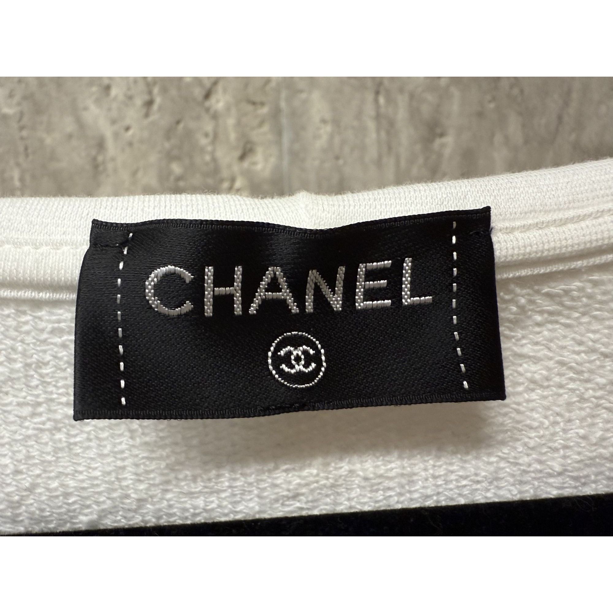 Chanel Chanel White Zip-Up Hoodie With Black Graphic Back Design 10 Size M / US 6-8 / IT 42-44 - 4 Thumbnail
