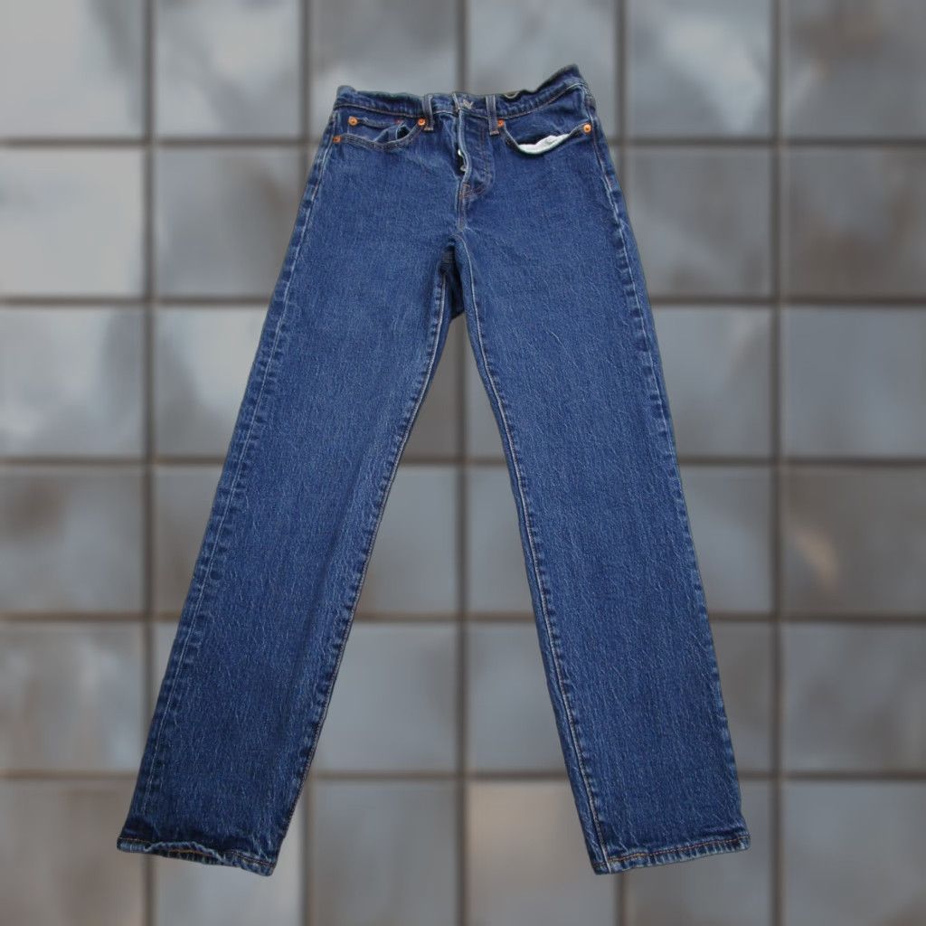 Levi's Levi's Wedgie Straight Jeans Womens 28 Blue High Rise Button Fly Stretch Big E Jeans Women Slim Rise 28 in Medium Blue Denim Size 28" / US 6 / IT 42 - 1 Thumbnail