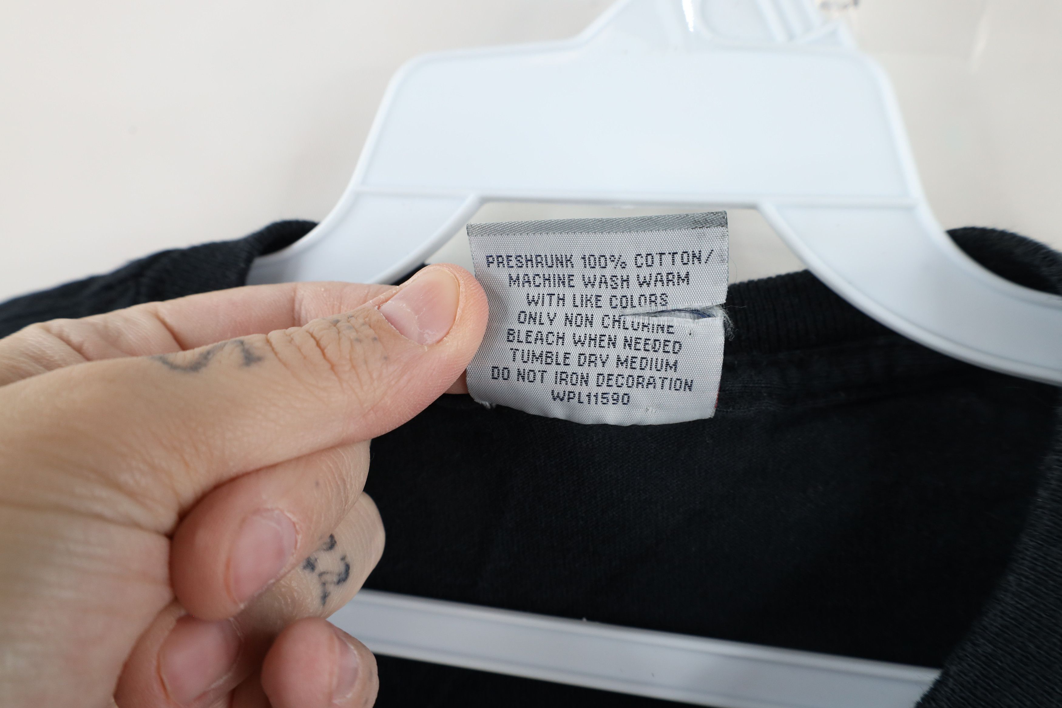Vintage Vintage 90s Streetwear Short Sleeve T-Shirt Black Cotton Size US S / EU 44-46 / 1 - 6 Thumbnail