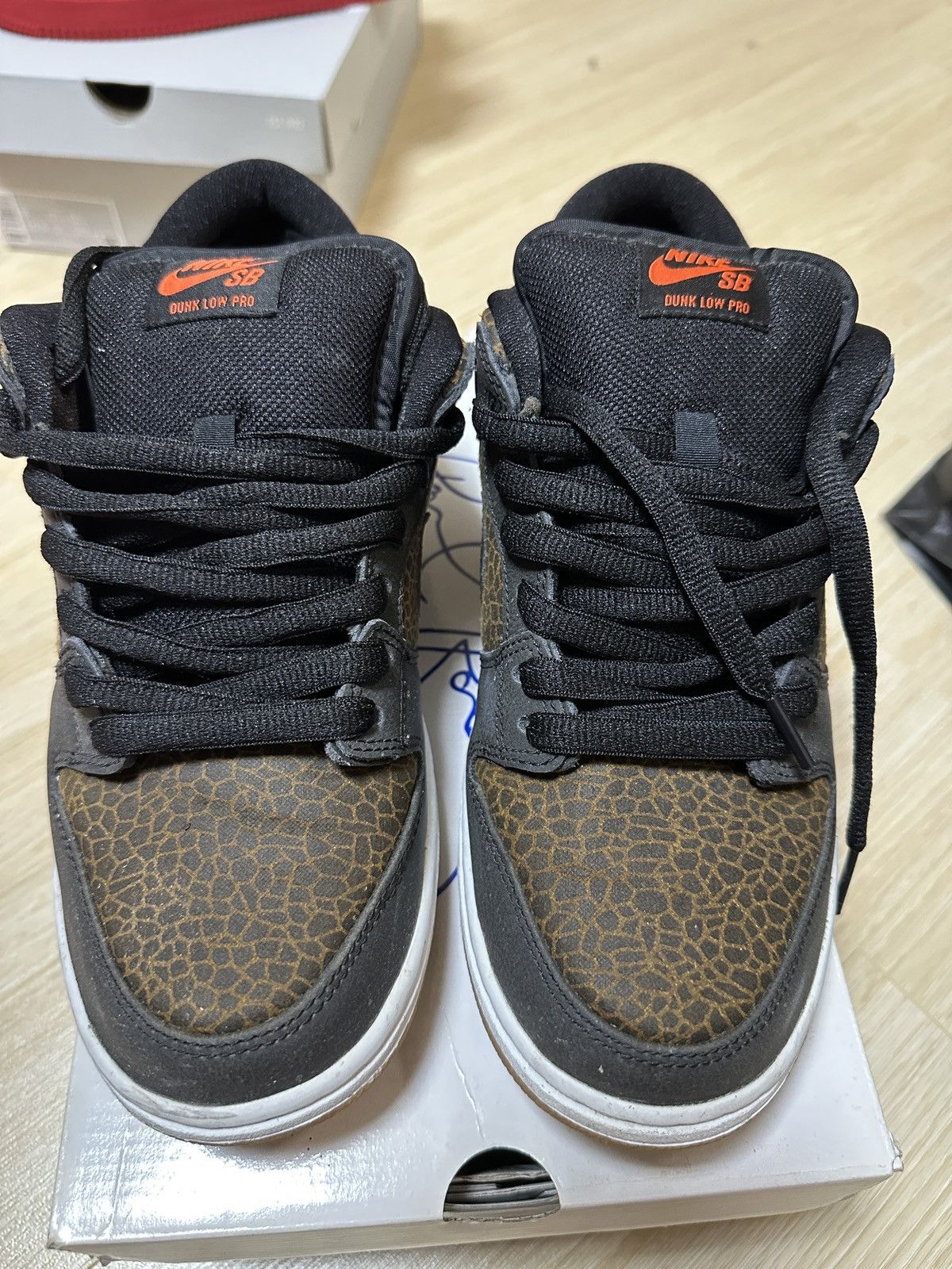 Nike SB Nike Dunk Low Premium SB Giraffe Size US 9 / EU 42 - 2 Thumbnail